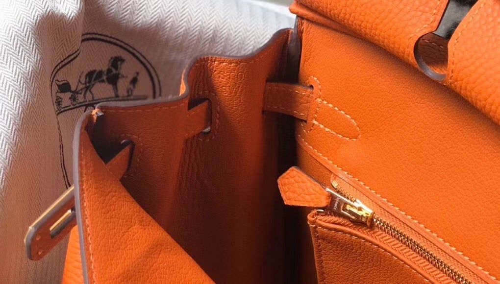 Hermes Birkin 25 Bag In Orange Clemence Leather with GHW