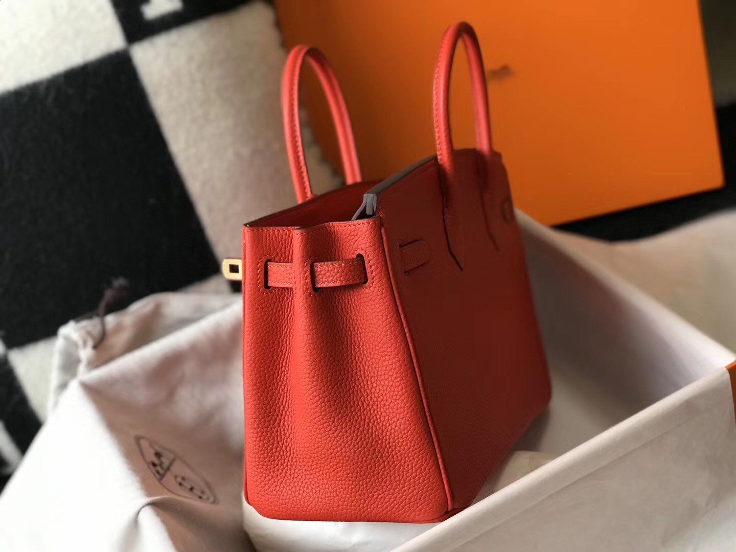 Hermes Birkin 25 Bag In Red Clemence Leather with GHW