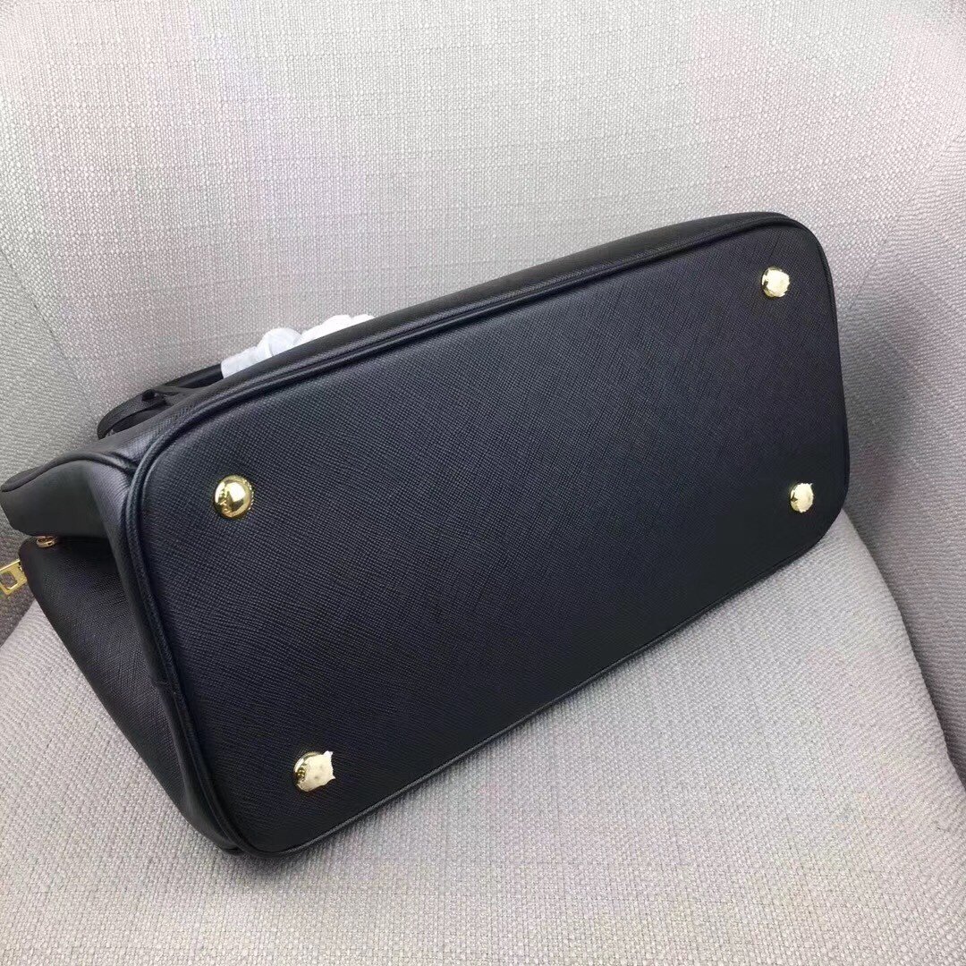 Prada Galleria Large Bag In Black Saffiano Leather