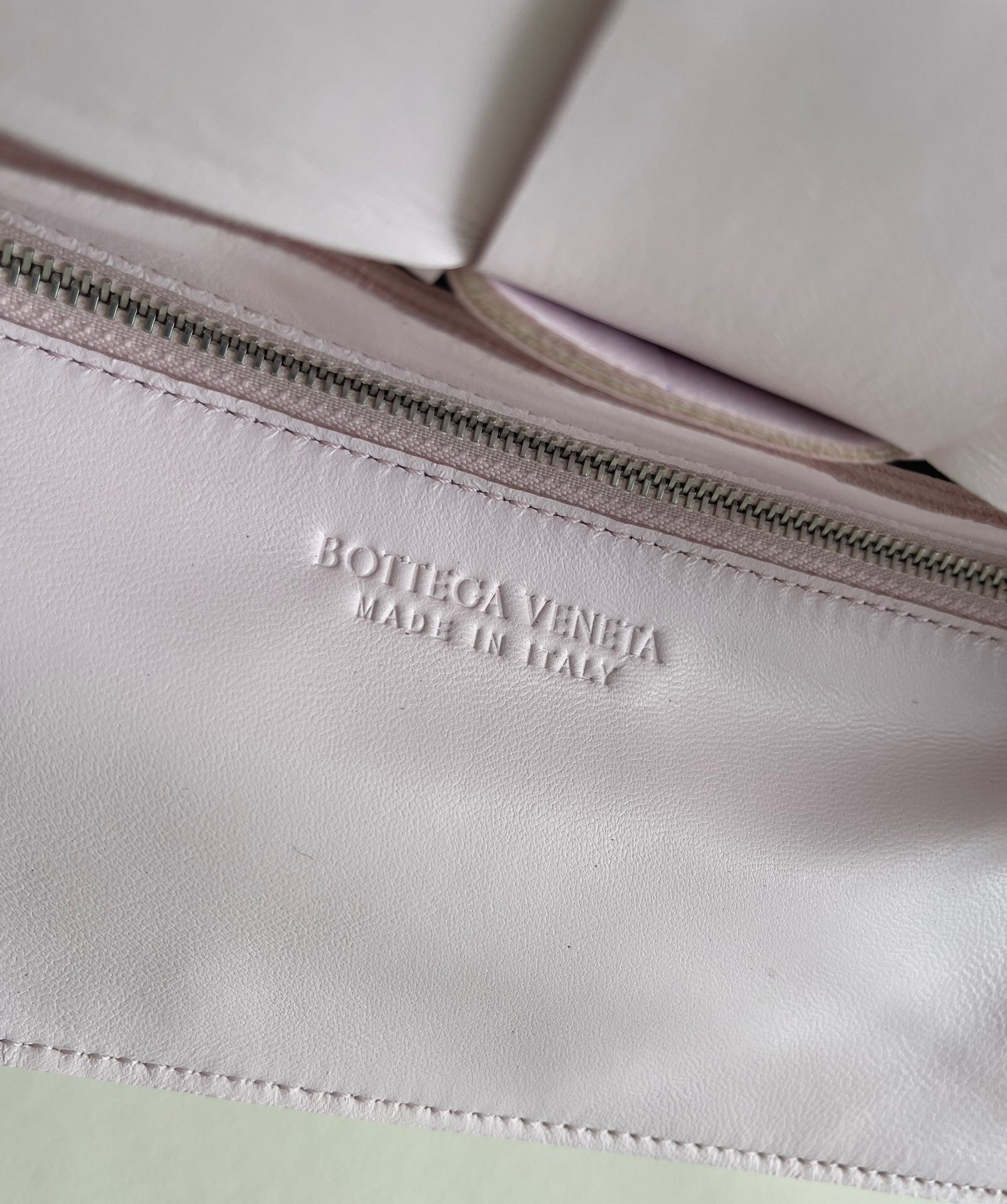 Bottega Veneta Cassette Bag In Bliss Washed Intreccio Lambskin