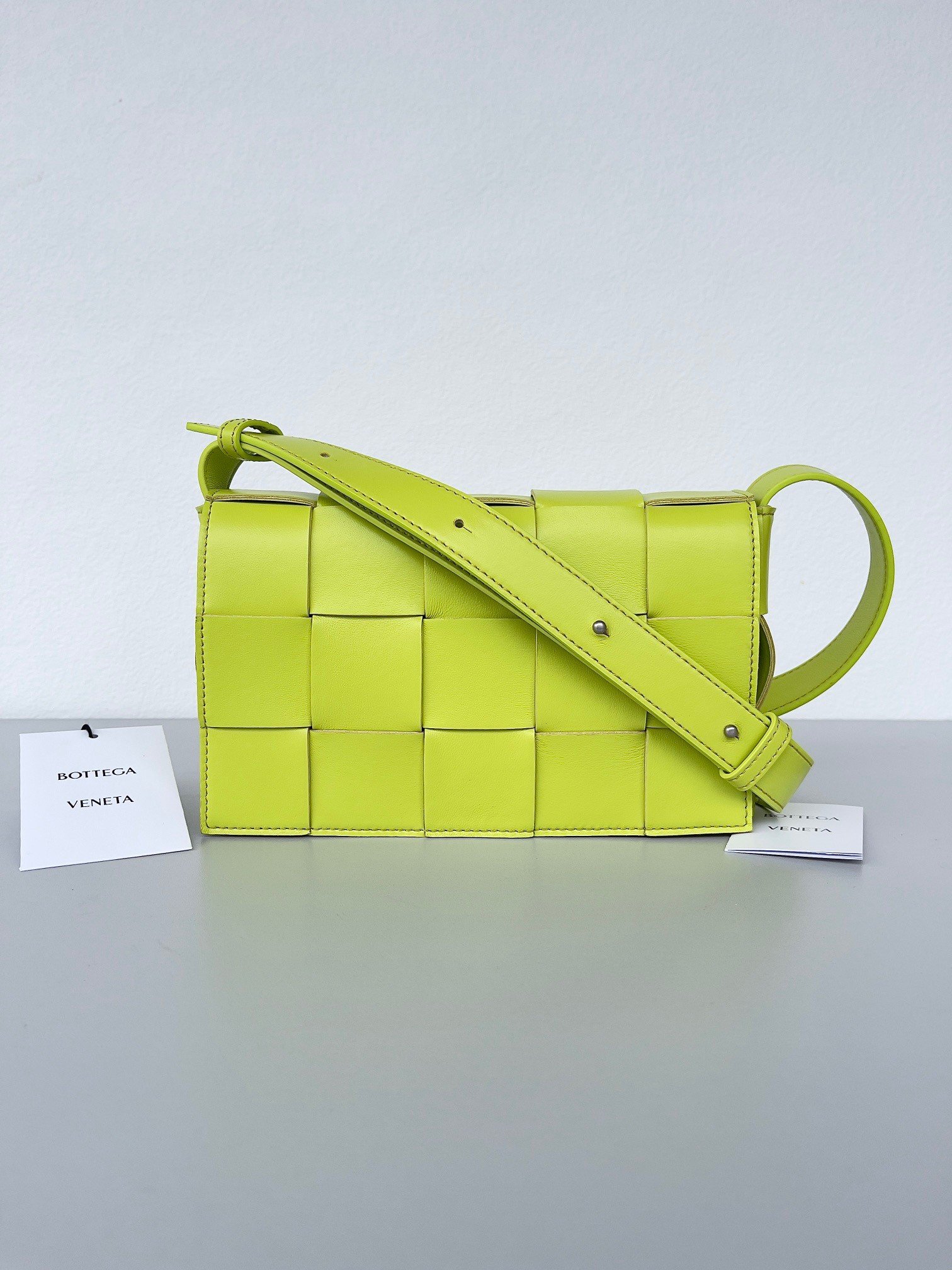 Bottega Veneta Cassett Bag In Acid Kiwi Intreccio Lambskin