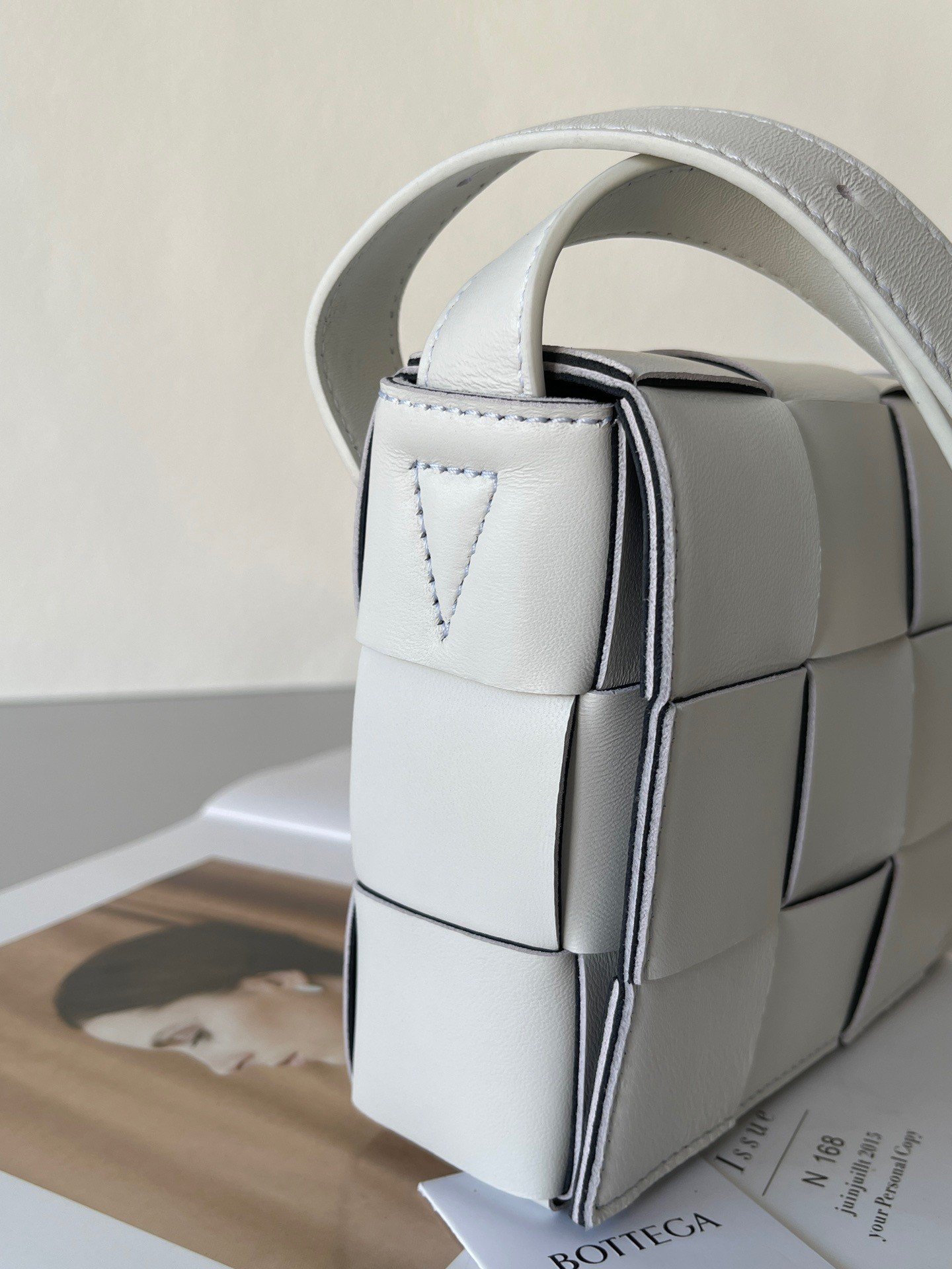 Bottega Veneta Cassett Bag In White Intreccio Lambskin