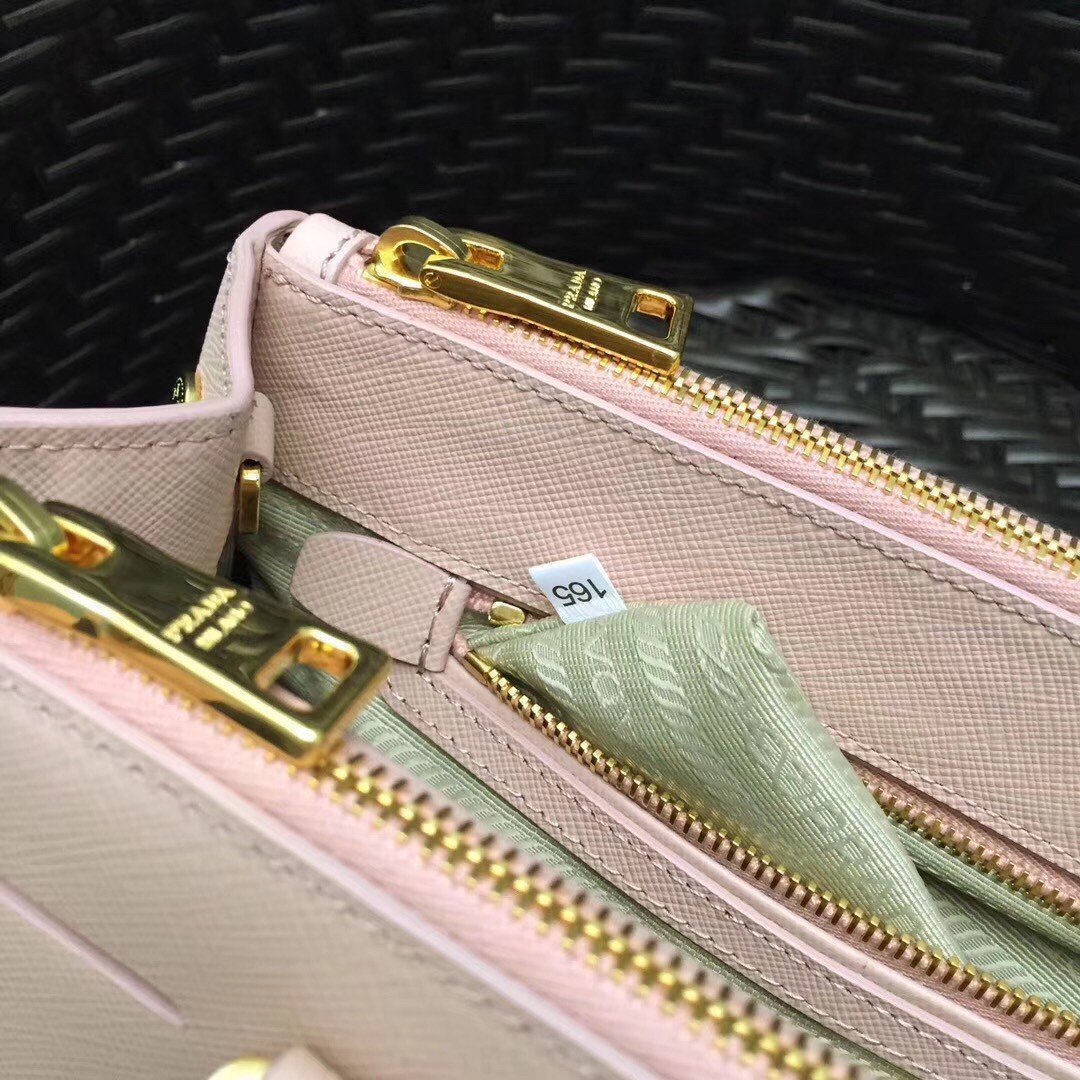 Prada Galleria Medium Bag In Pink Saffiano Leather