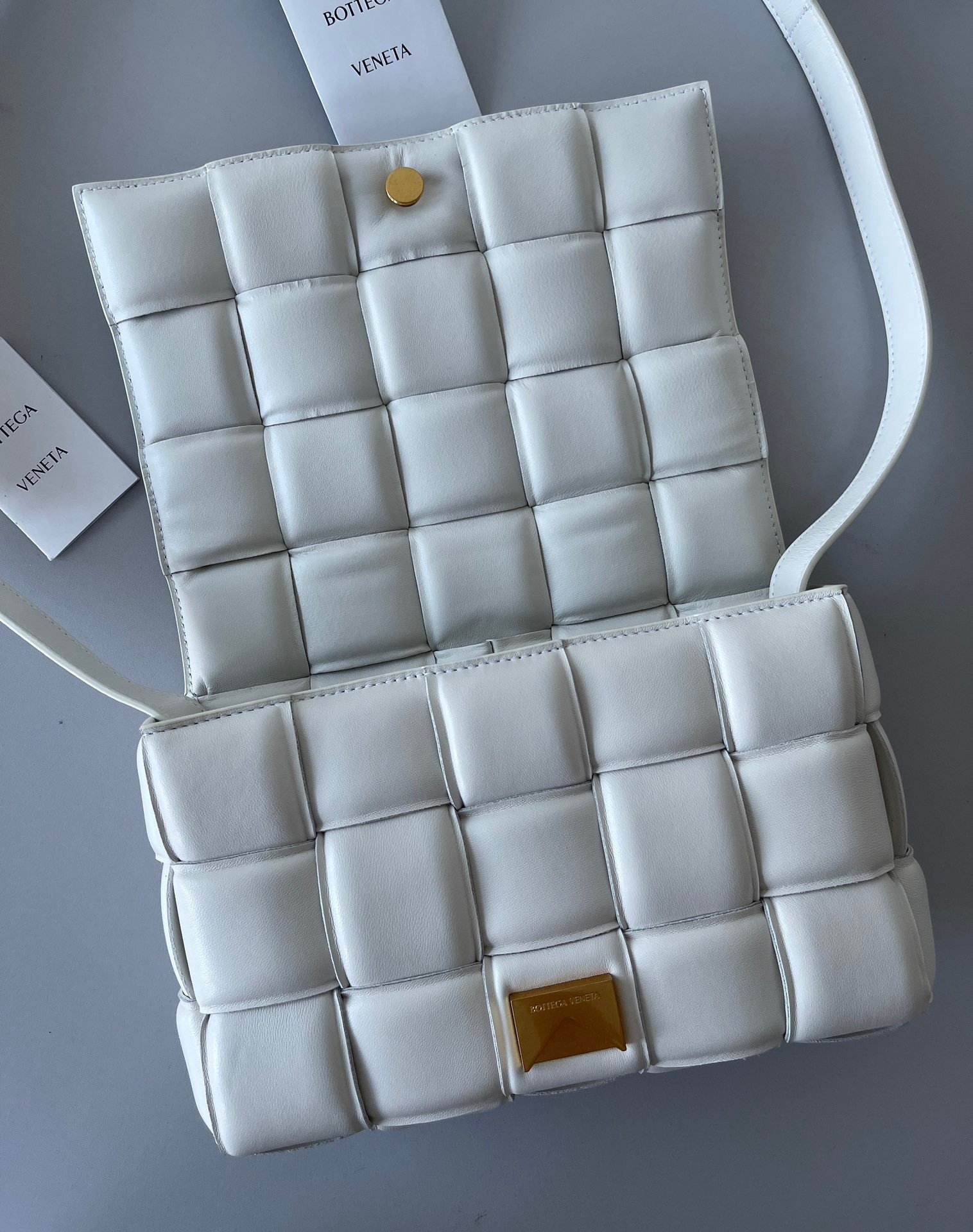 Bottega Veneta Padded Cassette Bag In White Intrecciato Lambskin