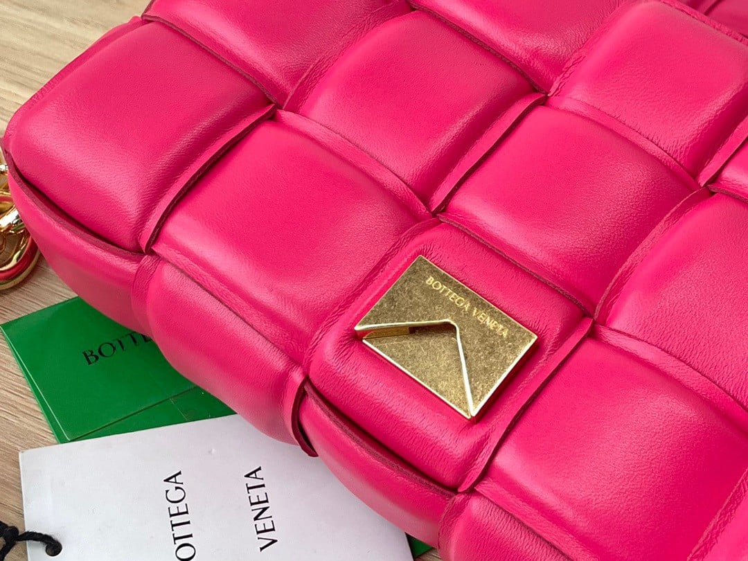 Bottega Veneta Chain Cassette Bag In Lollipop Intrecciato Lambskin