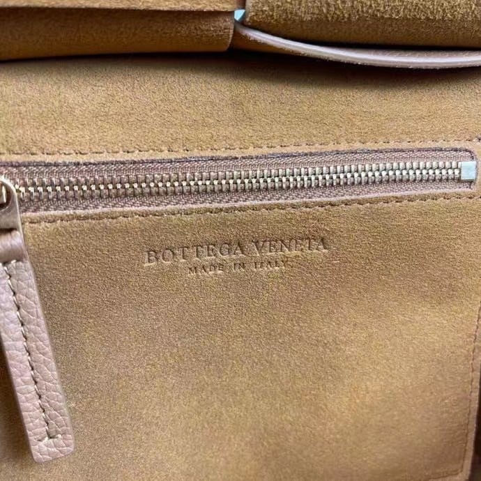 Bottega Veneta Arco Mini Bag In Caramel Grained Leather