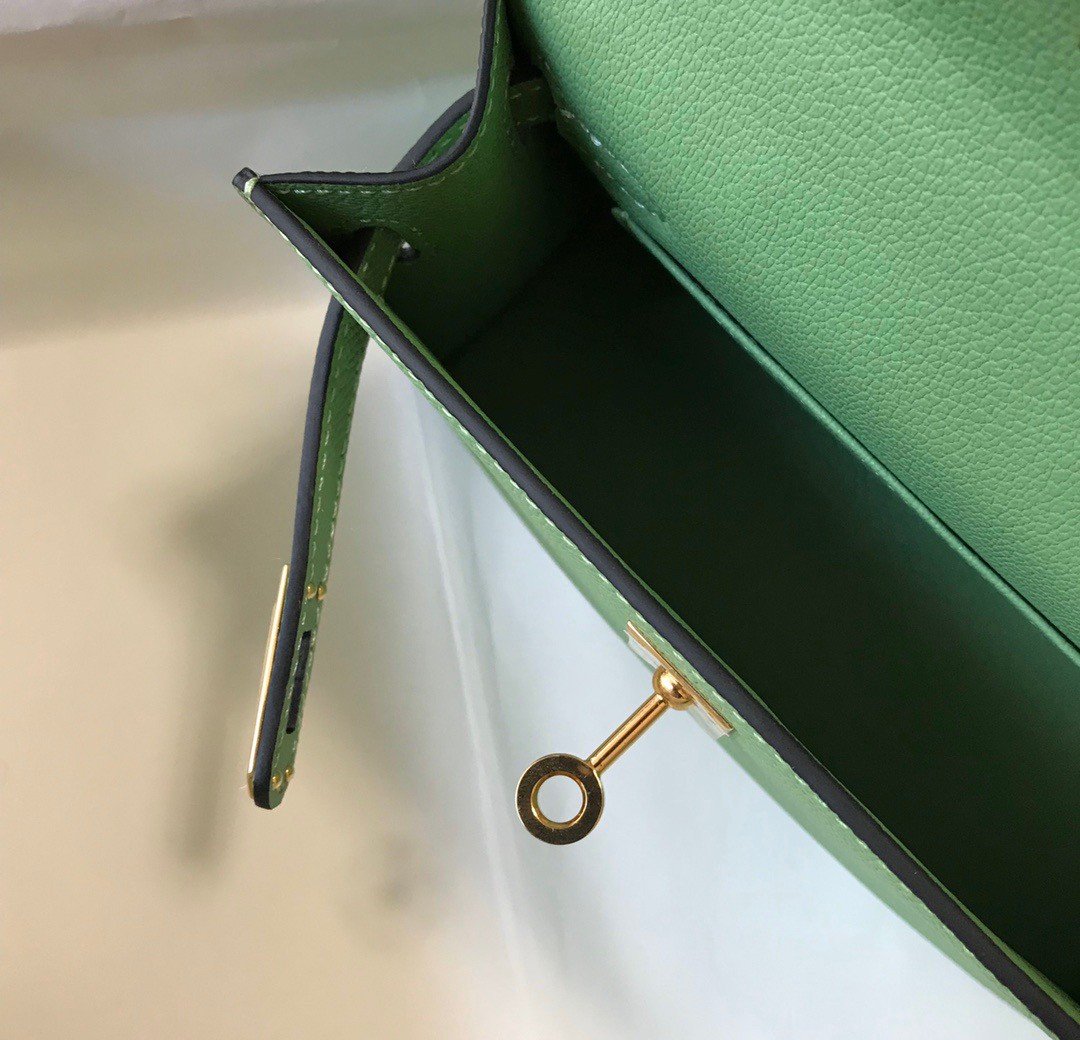 Hermes Kelly Mini II Sellier Bag In Vert Criquet Epsom Leather GHW