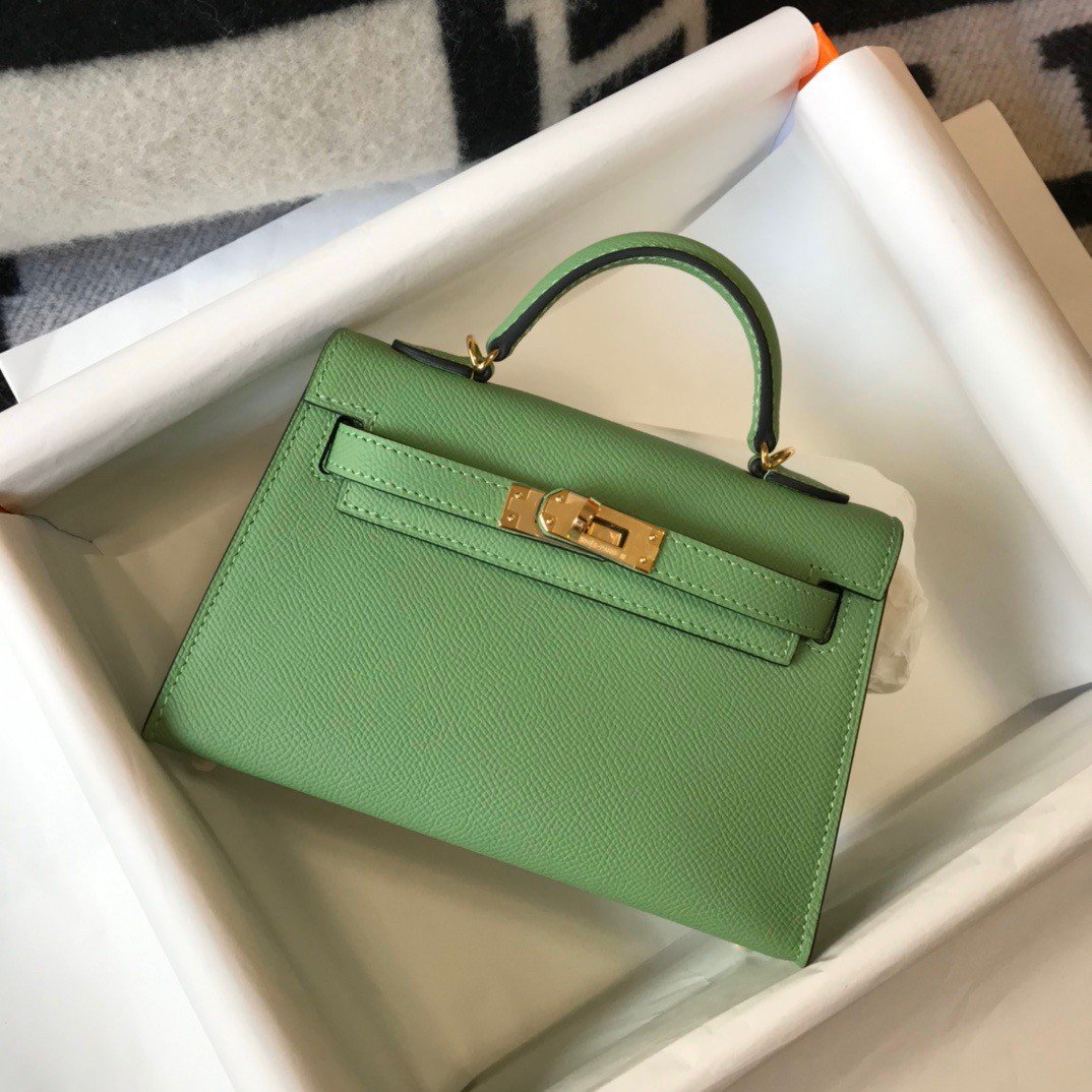 Hermes Kelly Mini II Sellier Bag In Vert Criquet Epsom Leather GHW