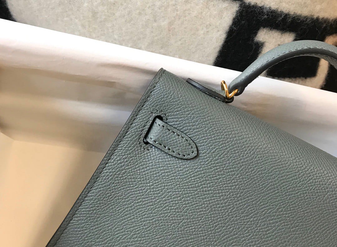 Hermes Kelly Mini II Sellier Bag In Vert Amande Epsom Leather GHW