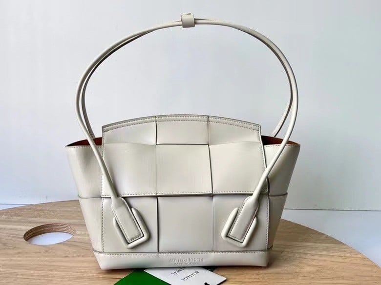 Bottega Veneta Arco Small Bag In White Intrecciato Calfskin