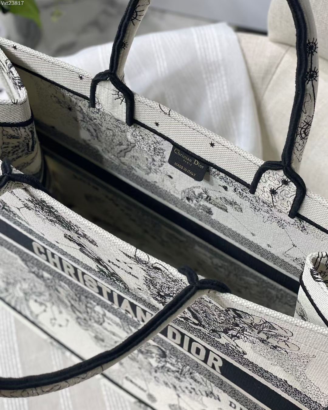 Dior Large Book Tote Bag In White Toile de Jouy Zodiac Embroidery