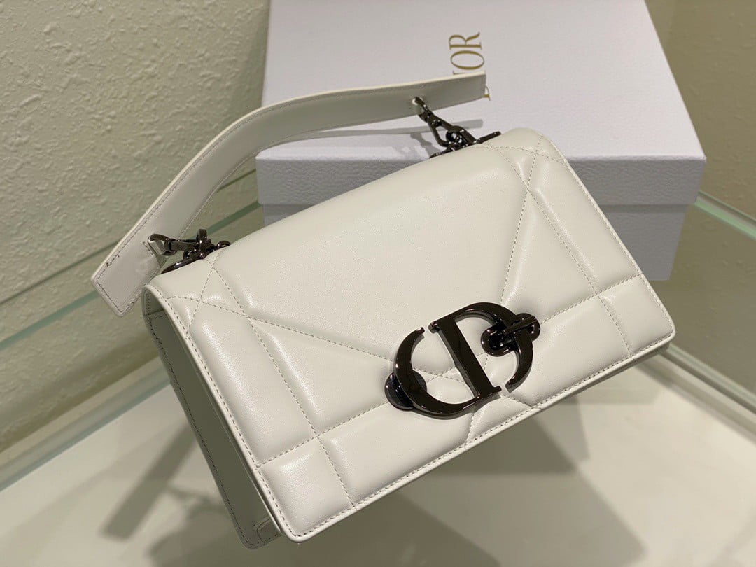 Dior 30 Montaigne Chain Bag With Handle In White Lambskin