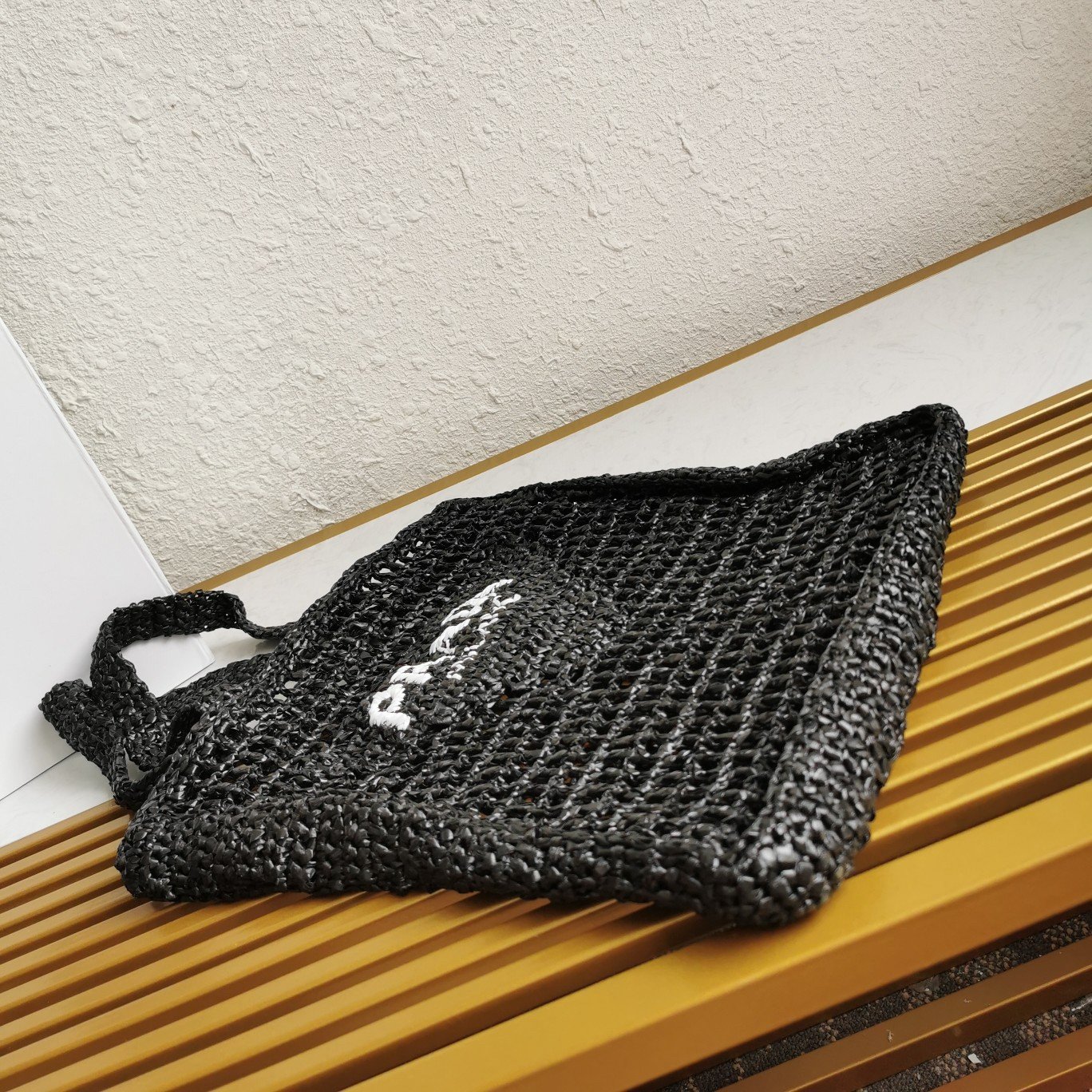 Prada Small Tote Bag In Black Woven Raffia