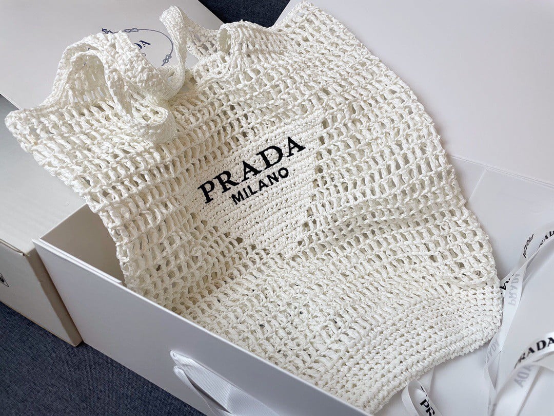 Prada Large Tote Bag In White Woven Raffia