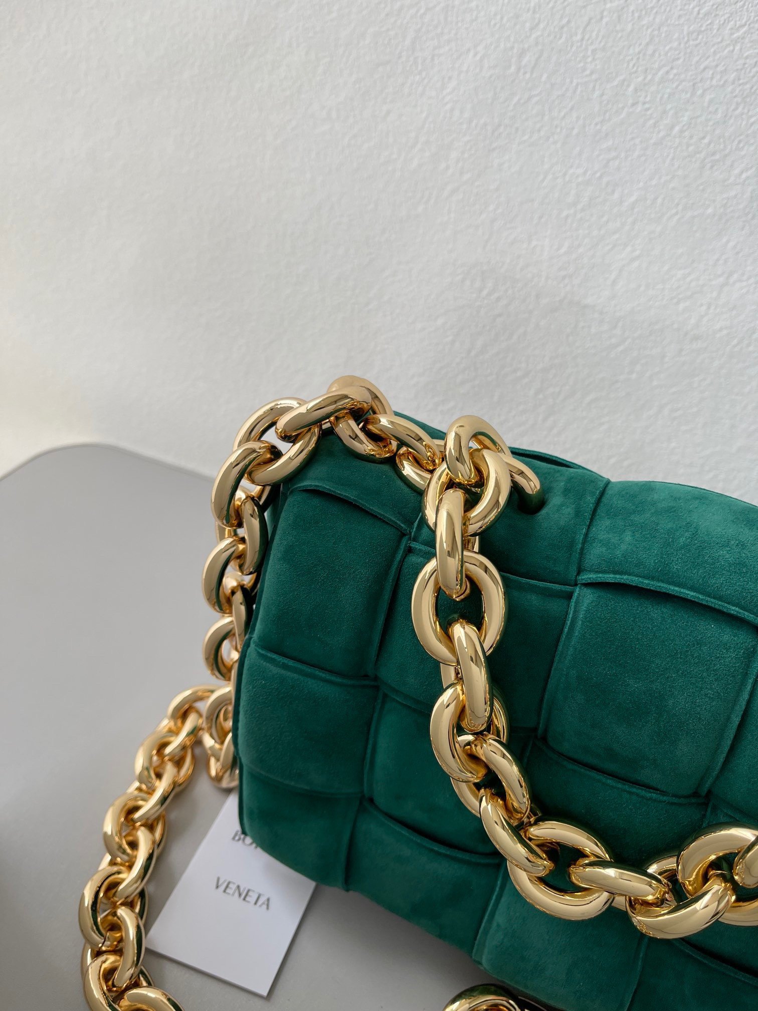 Bottega Veneta Chain Cassette Bag In Green Intrecciato Suede Calfskin