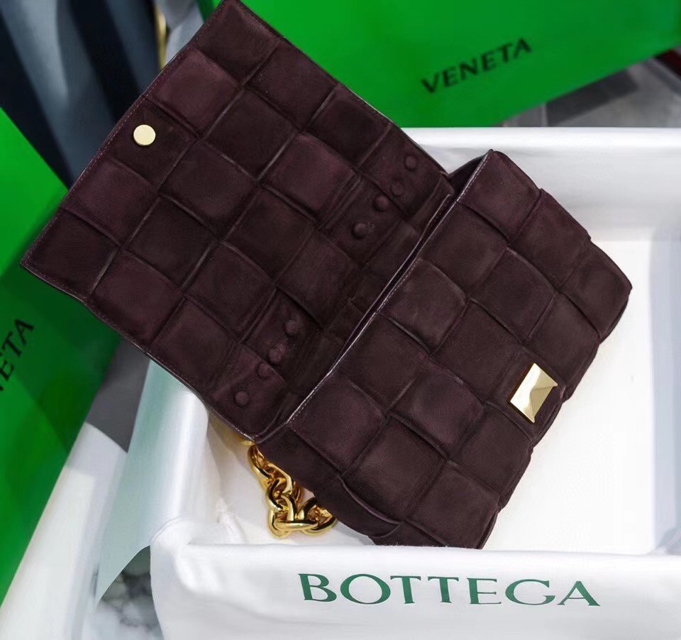 Bottega Veneta Chain Cassette Bag In Fondant Intrecciato Suede Calfskin