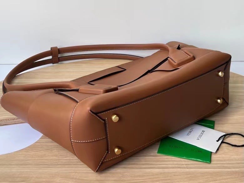 Bottega Veneta Arco Medium Bag In Caramel Intrecciato Calfskin