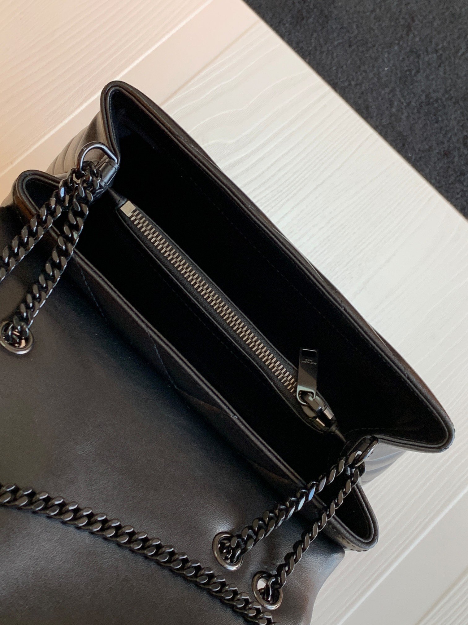 Saint Laurent LouLou Small Chain Bag In All Black Quilted Calfskin