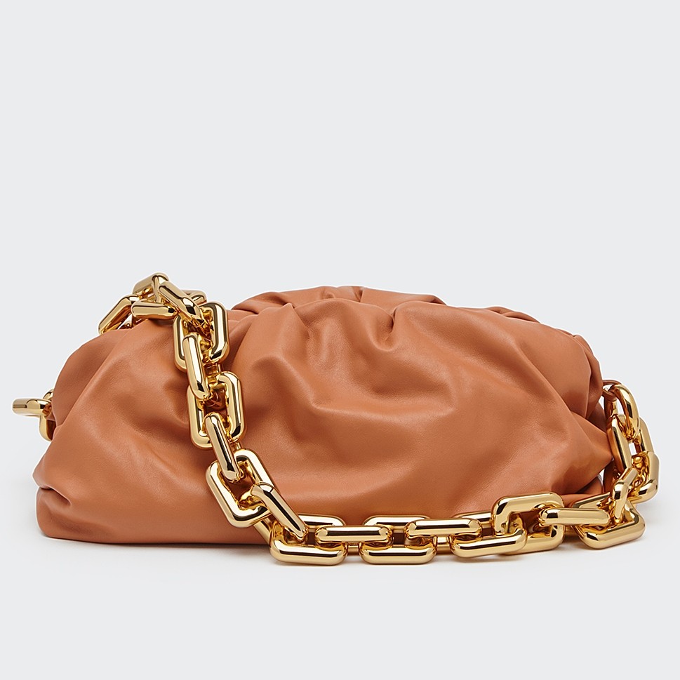 Bottega Veneta The Chain Pouch Bag In Clay Calfskin