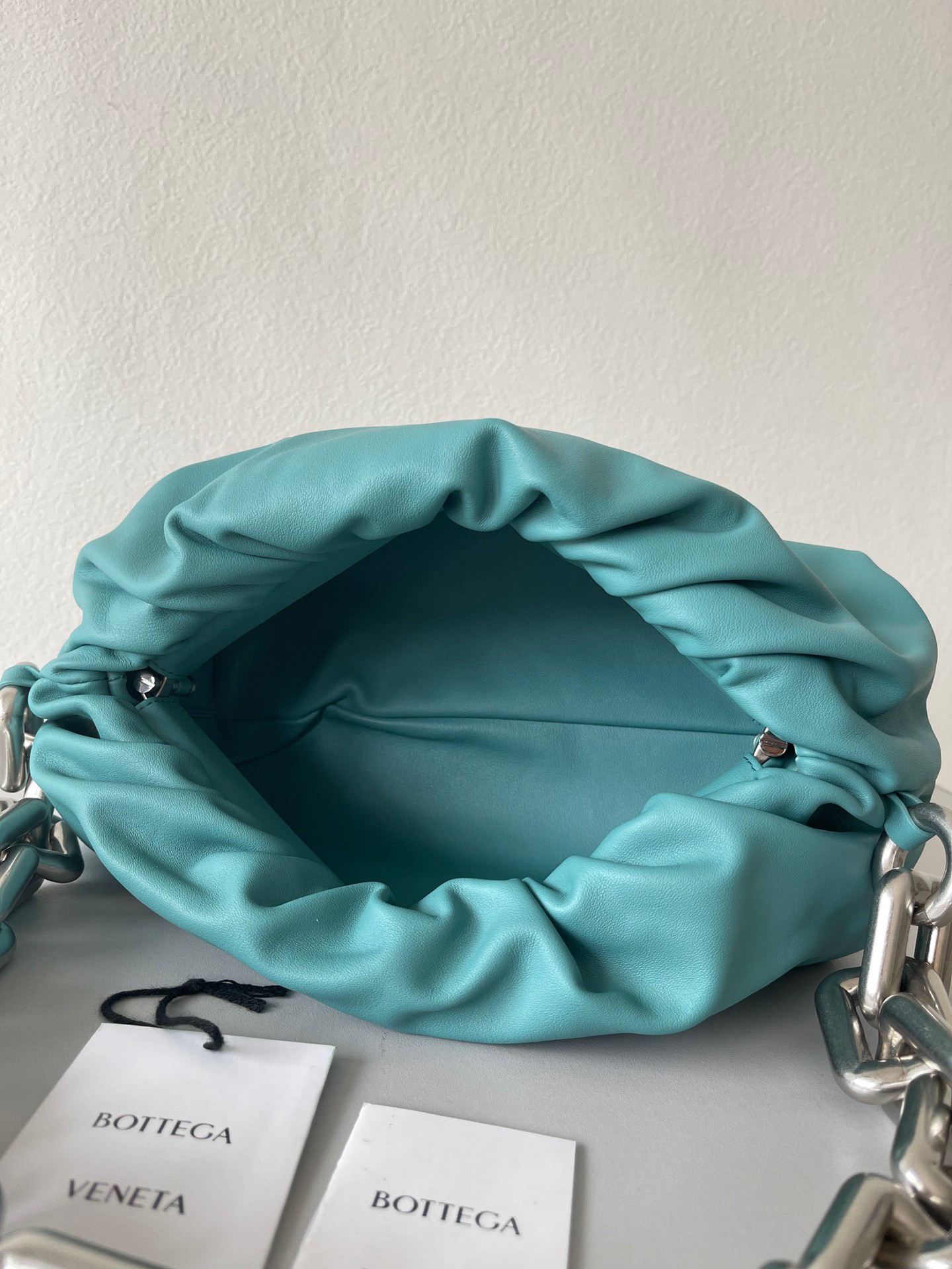 Bottega Veneta The Chain Pouch Bag In Lake Green Calfskin