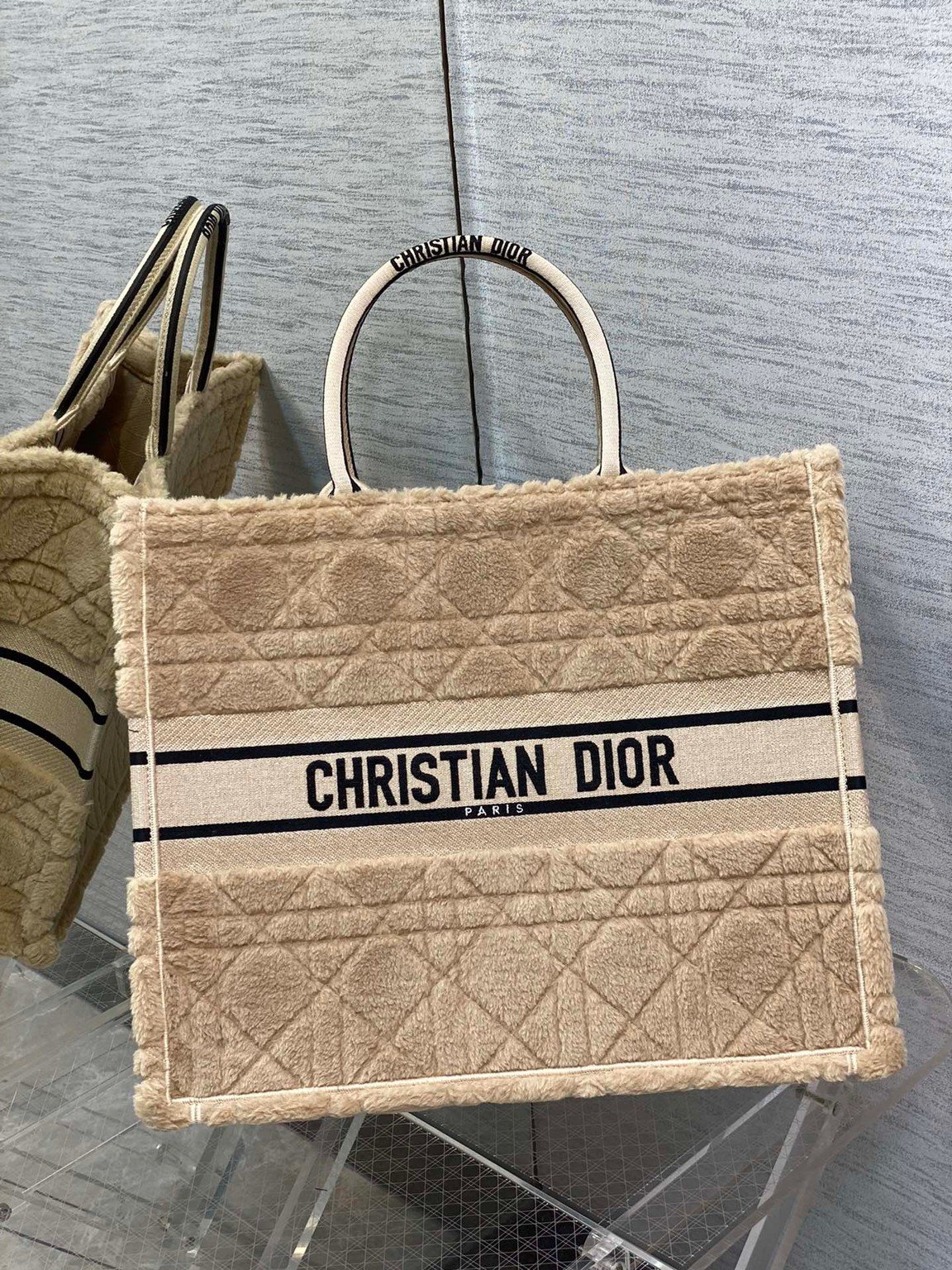 Dior Large Book Tote Bag In Beige Cannage Shearling