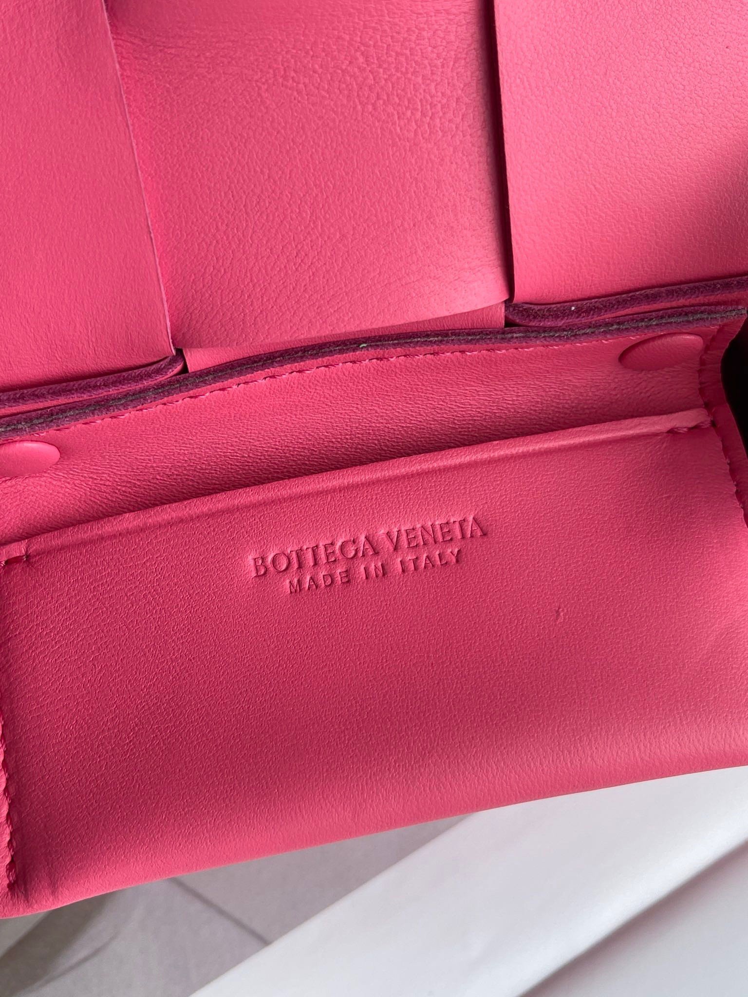 Bottega Veneta Candy Cassette Bag In Cranberry Lambskin