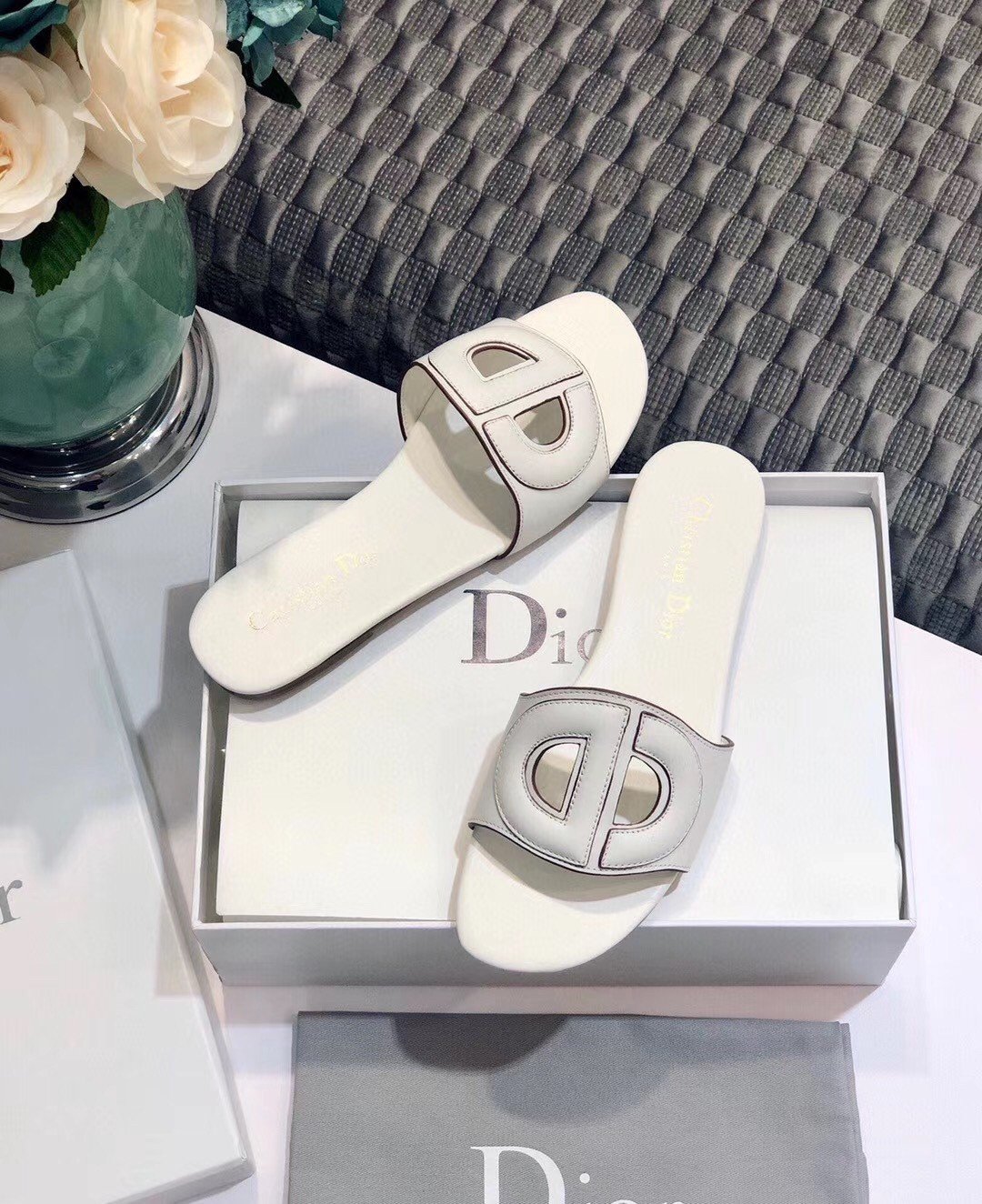 Dior Women's D-Club Slides In White Calfskin