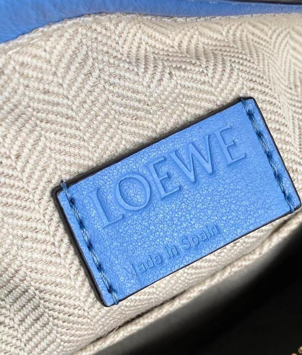 Loewe Puzzle Hobo Bag In Blue Nappa Calfskin