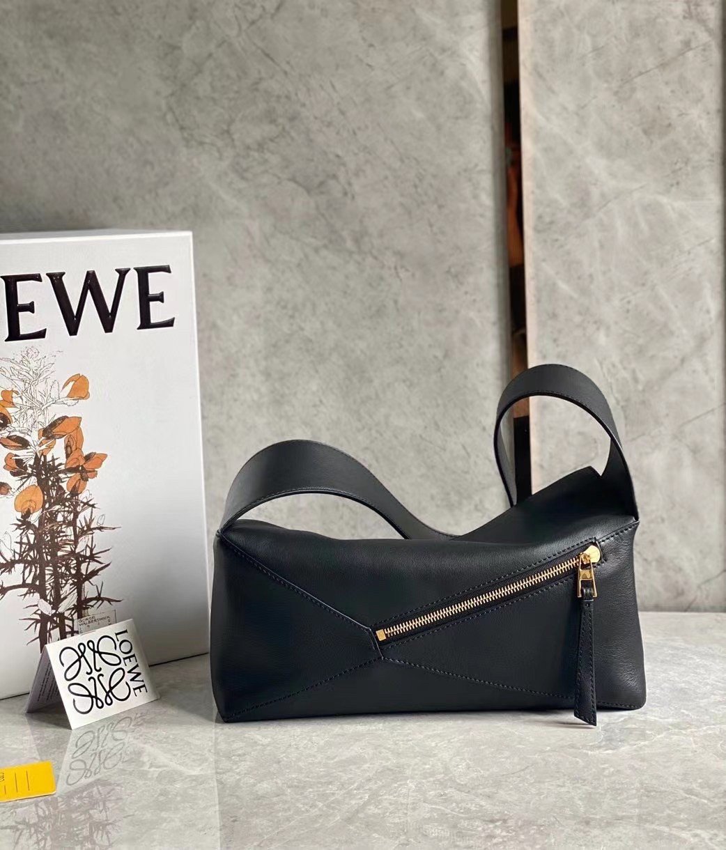 Loewe Puzzle Hobo Bag In Black Nappa Calfskin