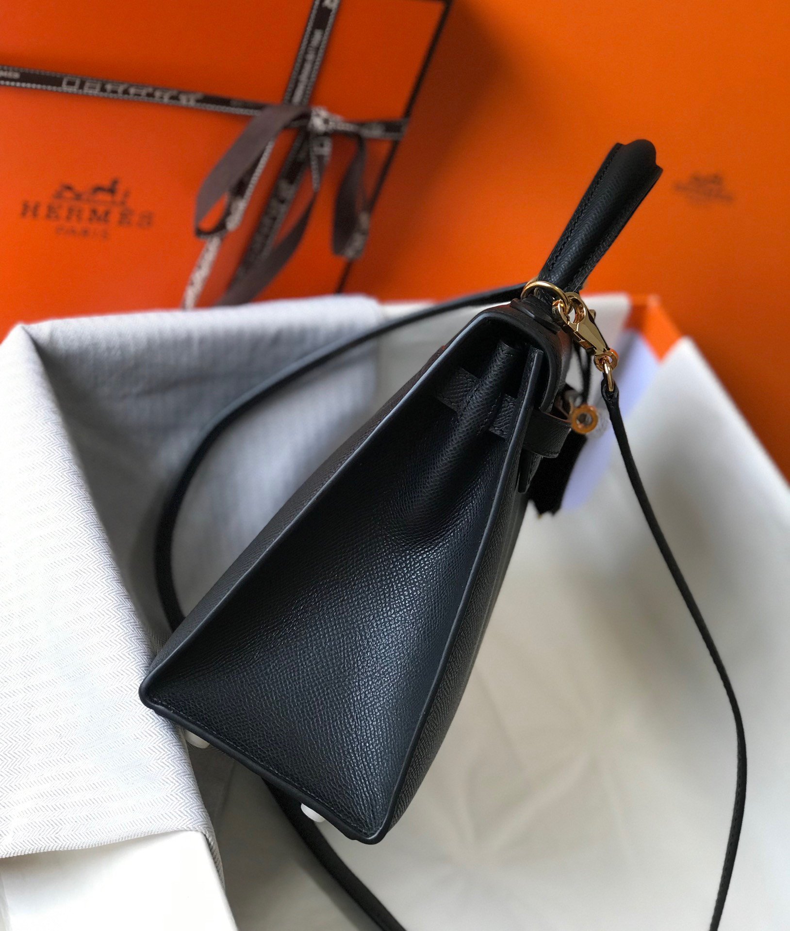 Hermes Kelly 25cm Sellier Bag in Black Epsom Calfskin GHW