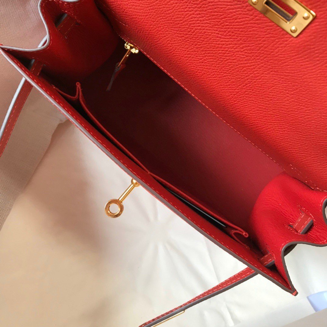 Hermes Kelly 25cm Sellier Bag in Red Epsom Calfskin GHW