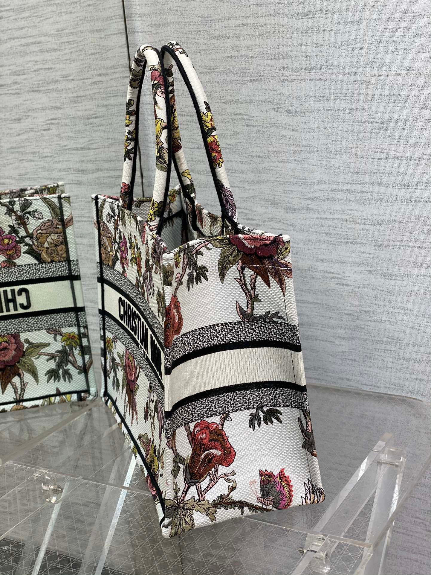 Dior Medium Book Tote Bag In White Jardin Botanique Embroidery