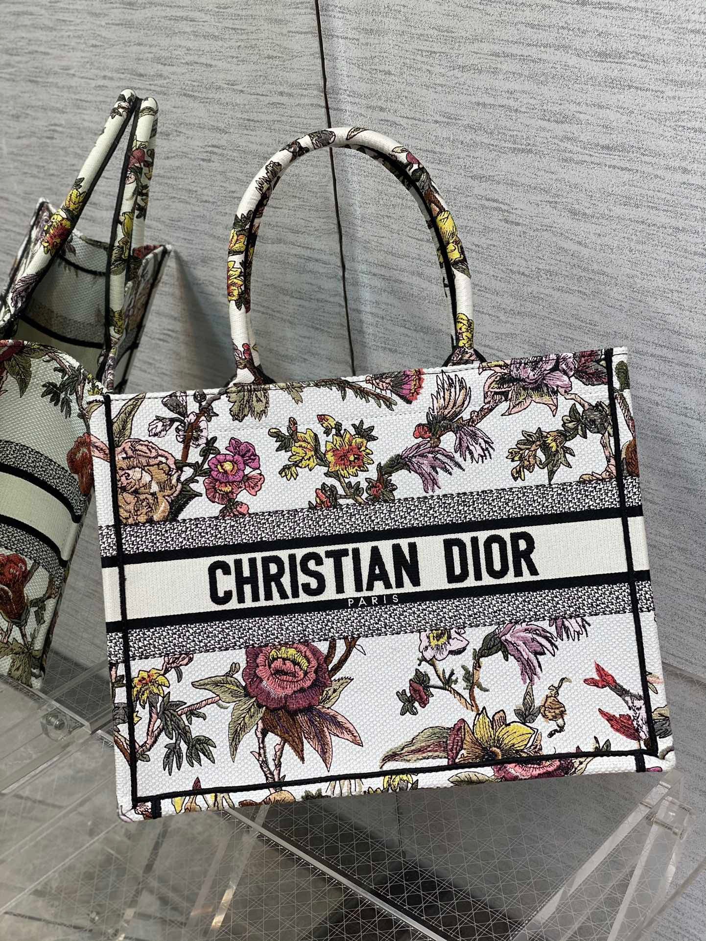 Dior Medium Book Tote Bag In White Jardin Botanique Embroidery