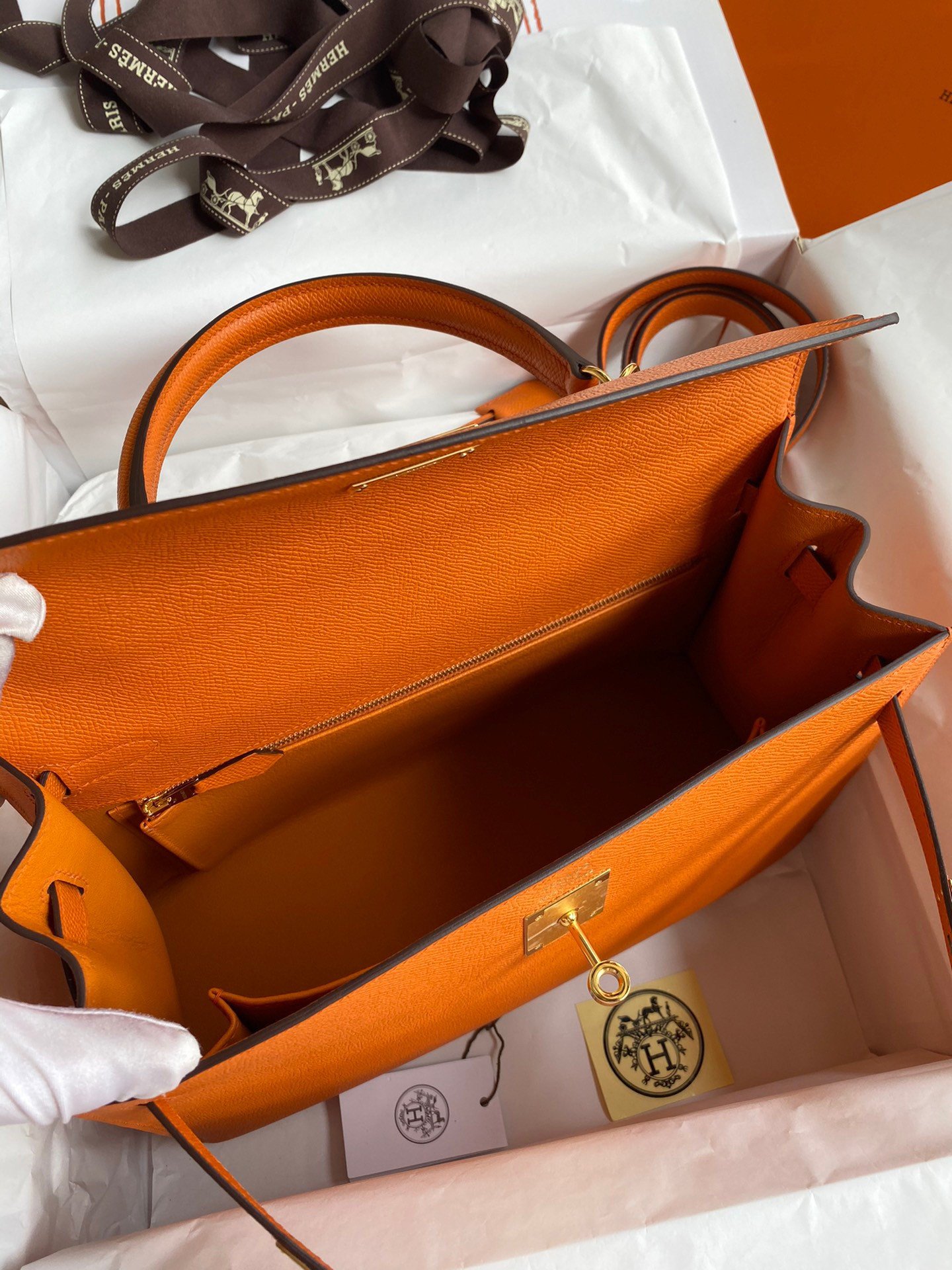 Hermes Kelly Sellier 32 Handmade Bag In Orange Epsom Calfskin