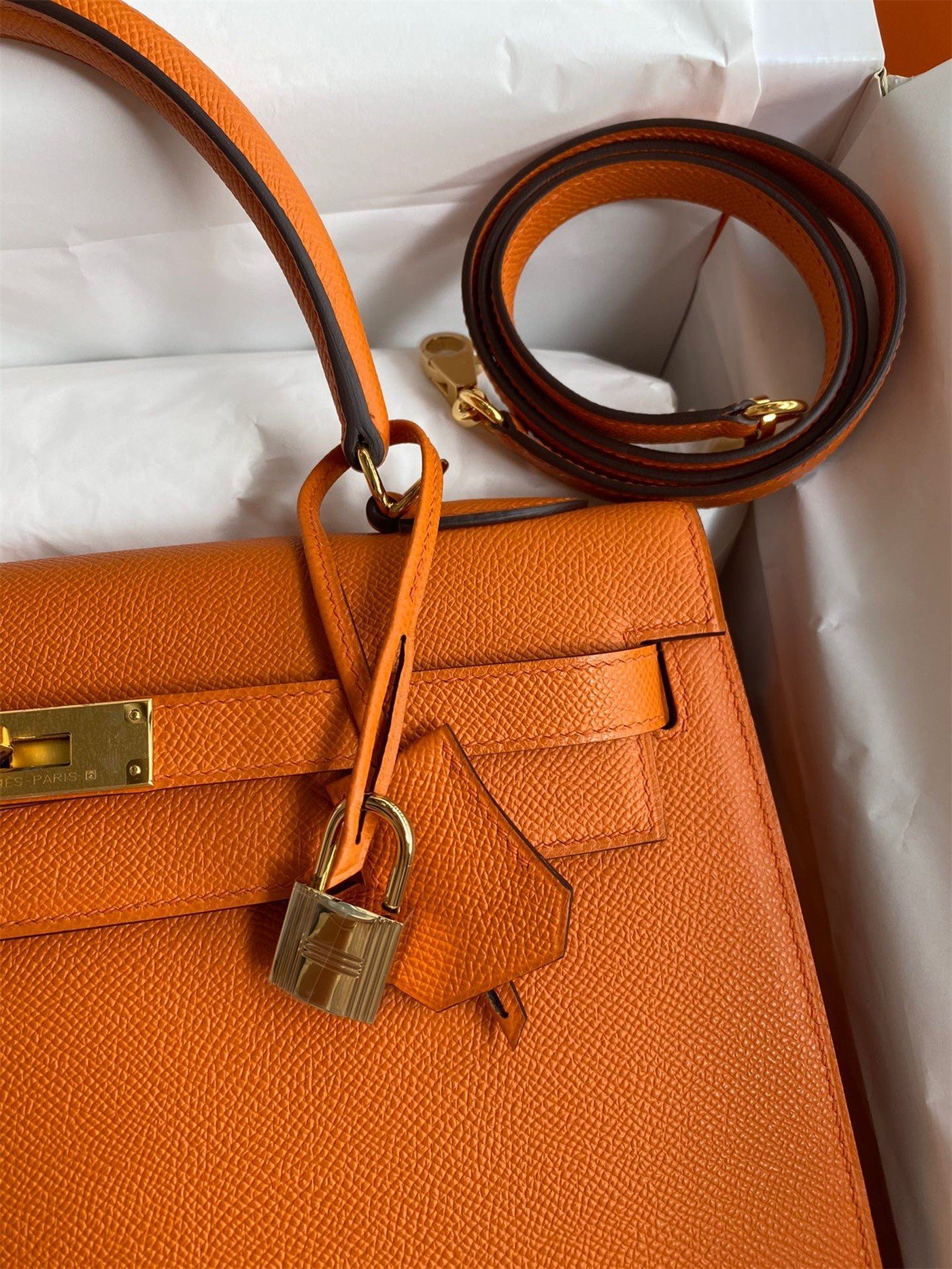 Hermes Kelly Sellier 32 Handmade Bag In Orange Epsom Calfskin