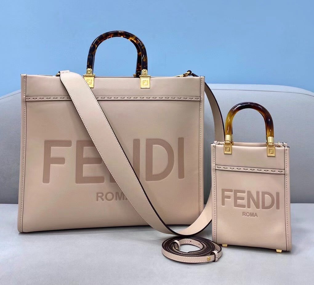 Fendi Sunshine Medium Tote Bag In Beige Calfskin