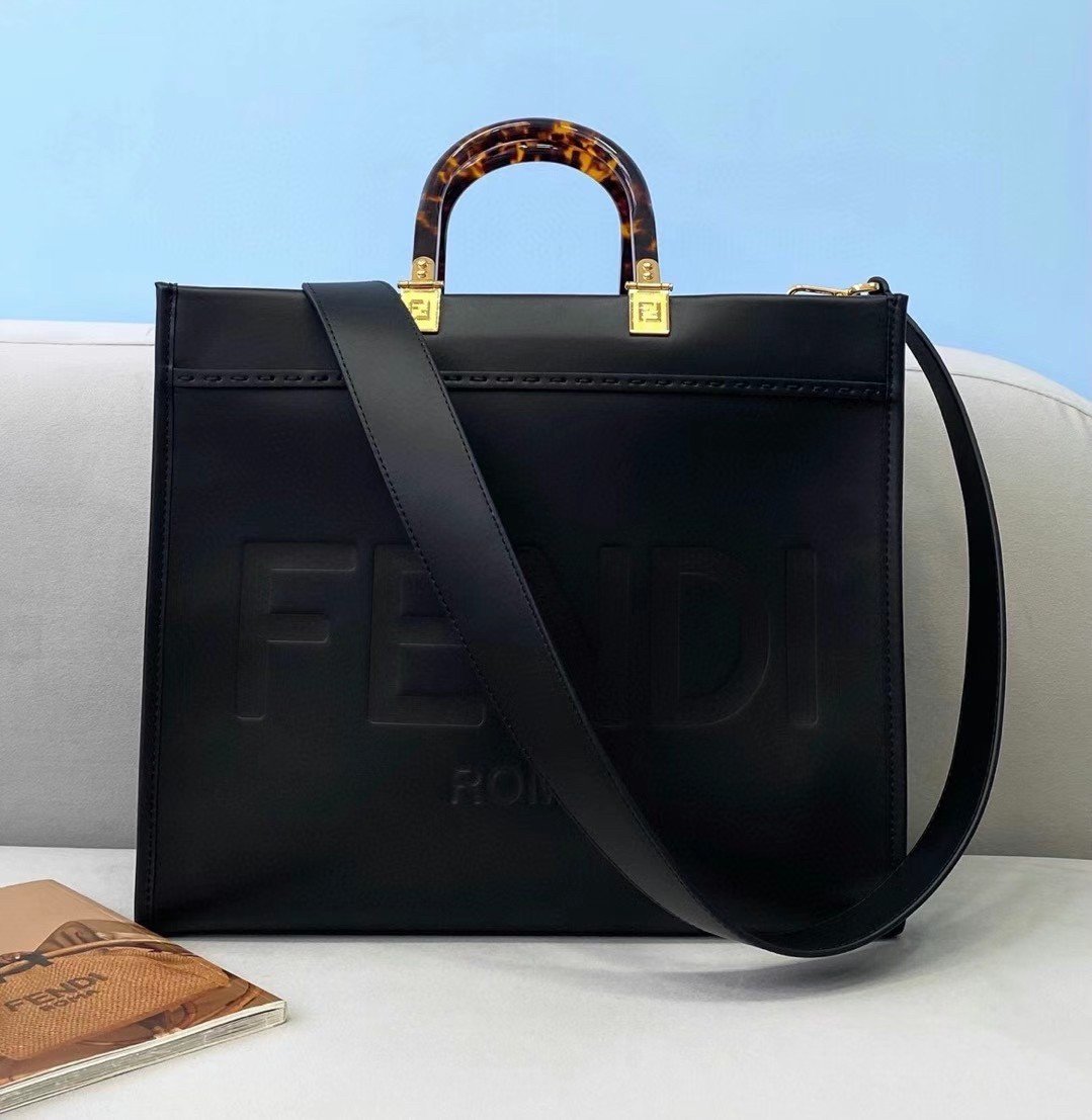 Fendi Sunshine Medium Tote Bag In Black Calfskin