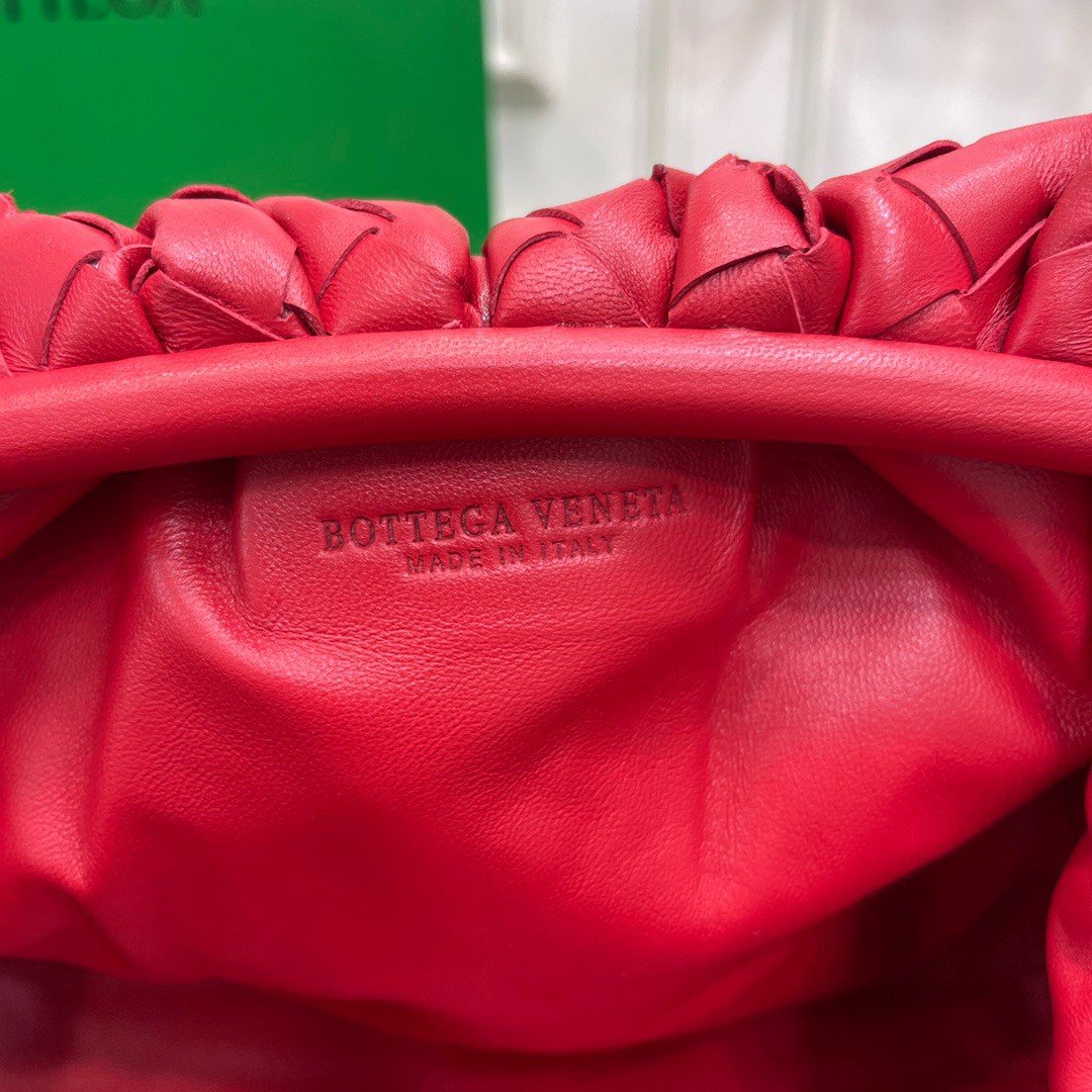 Bottega Veneta Large Pouch Clutch Bag In Red Intrecciato Lambskin