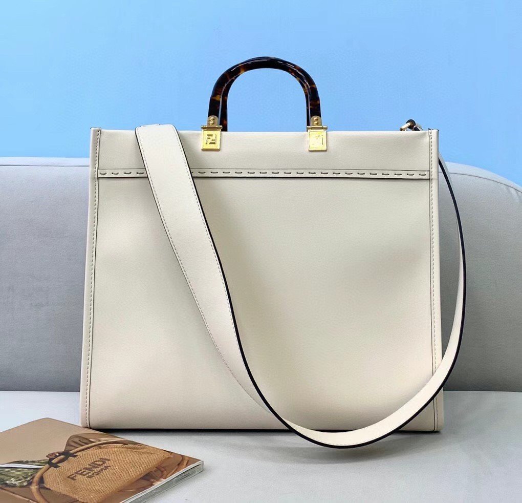 Fendi Sunshine Medium Tote Bag In White Calfskin