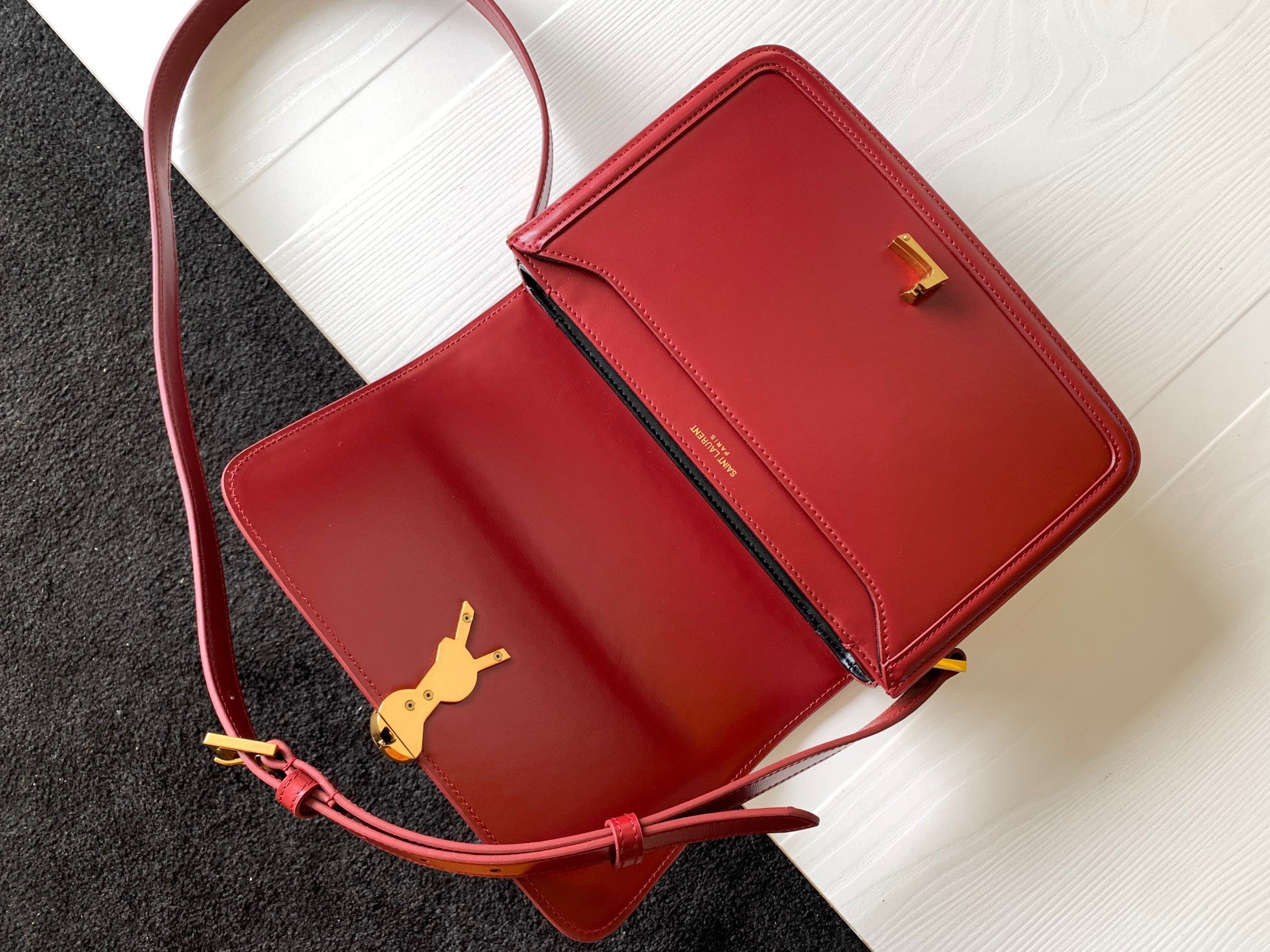 Saint Laurent Medium Solferino Bag In Red Calfskin