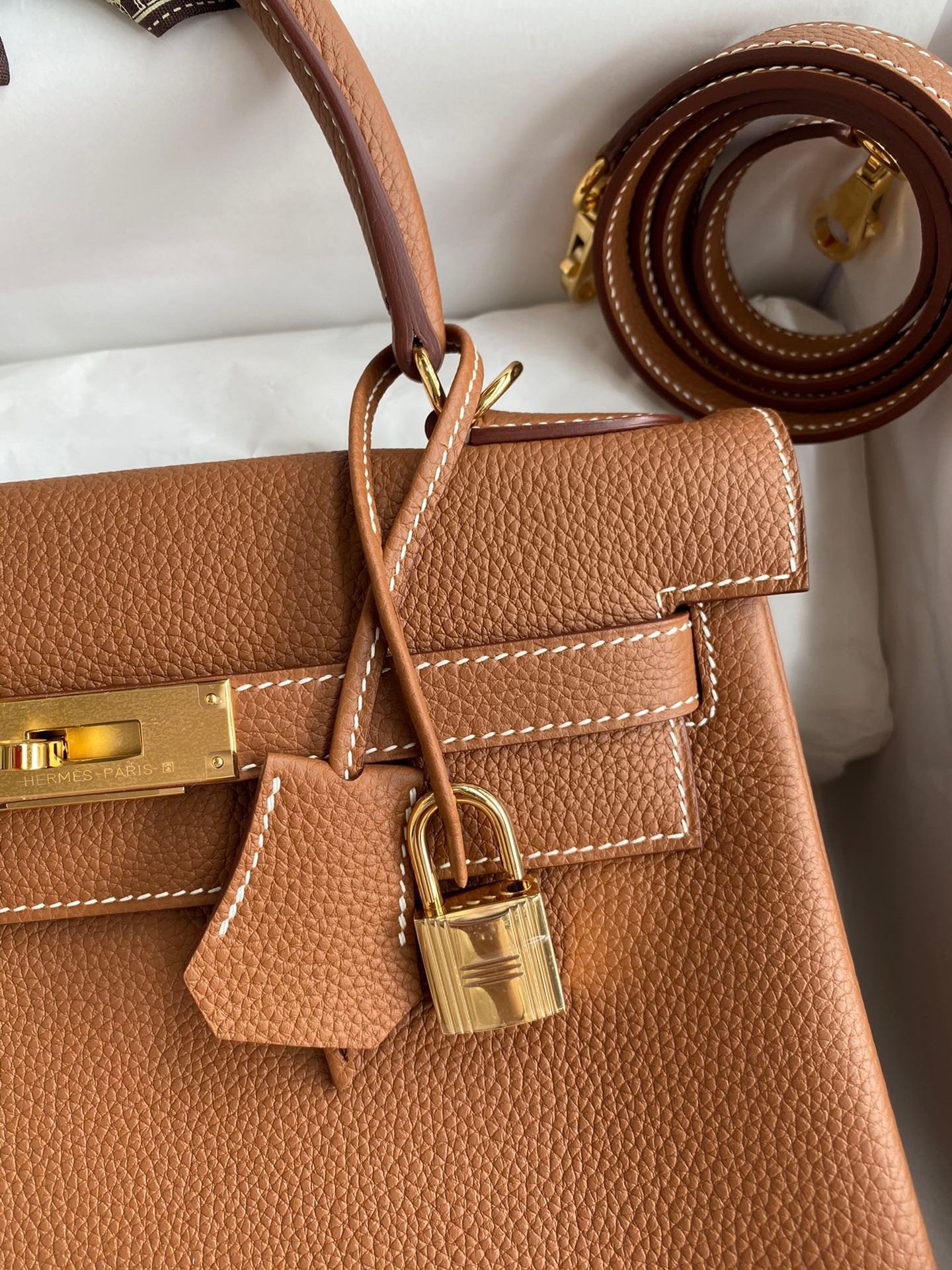 Hermes Kelly Retourne 28 Handmade Bag In Gold Clemence Leather