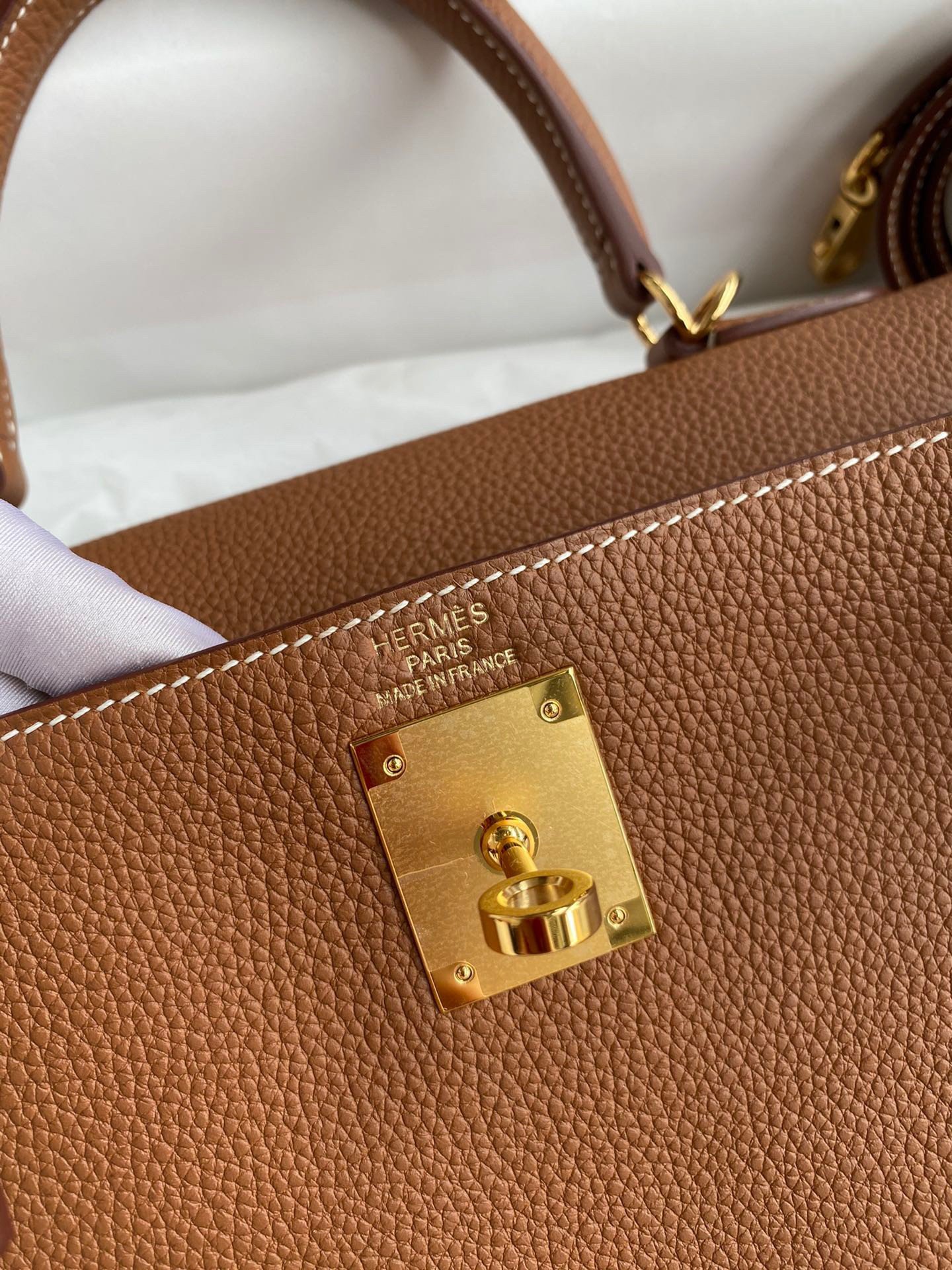 Hermes Kelly Retourne 28 Handmade Bag In Gold Clemence Leather