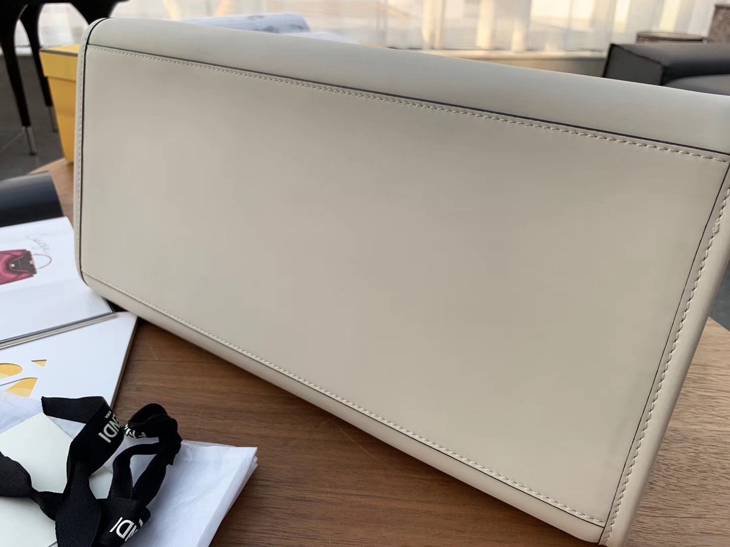 Fendi Sunshine Large Tote Bag In White Calfskin