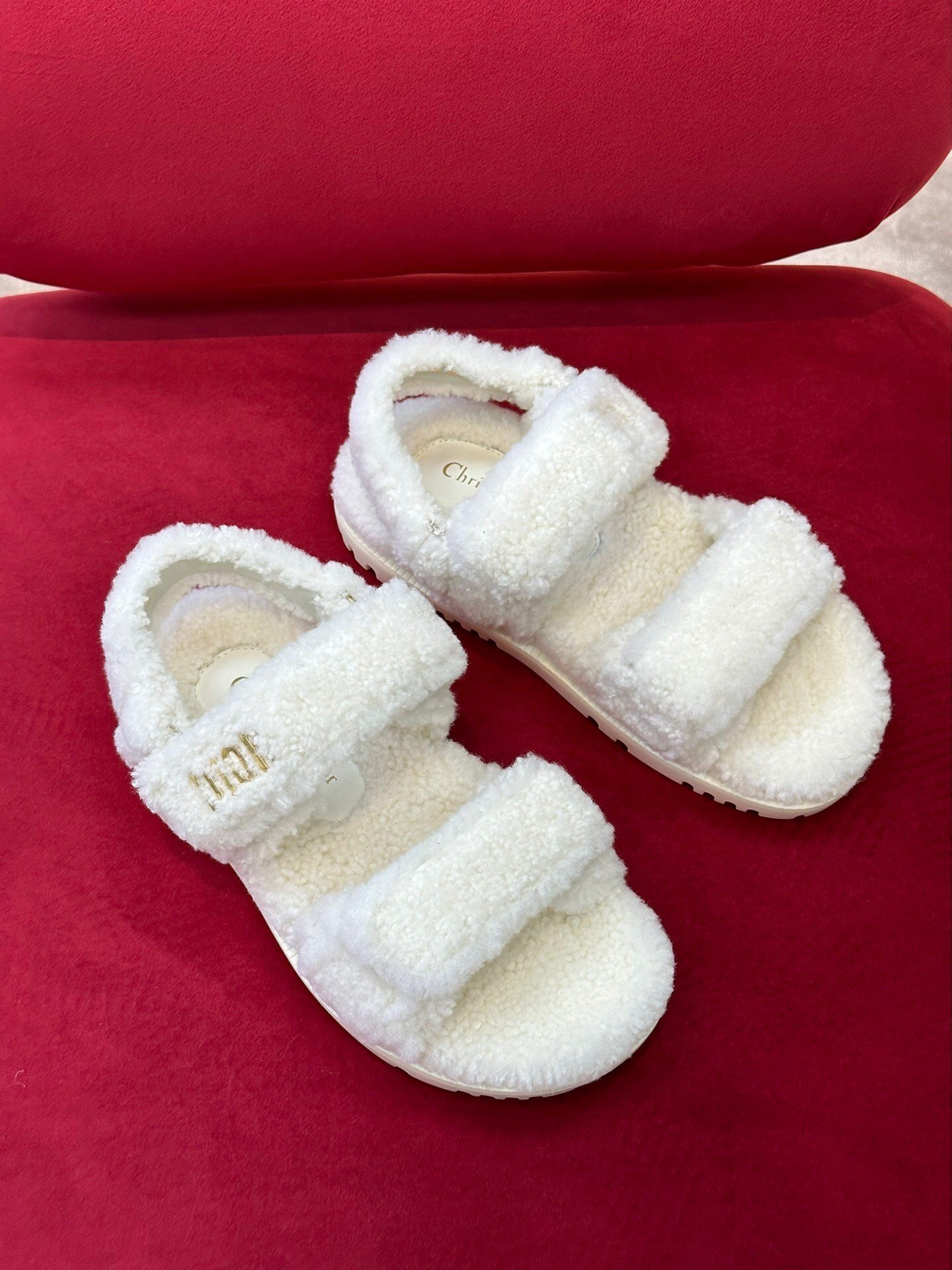 Dior Dioract Sandals In White Shearling