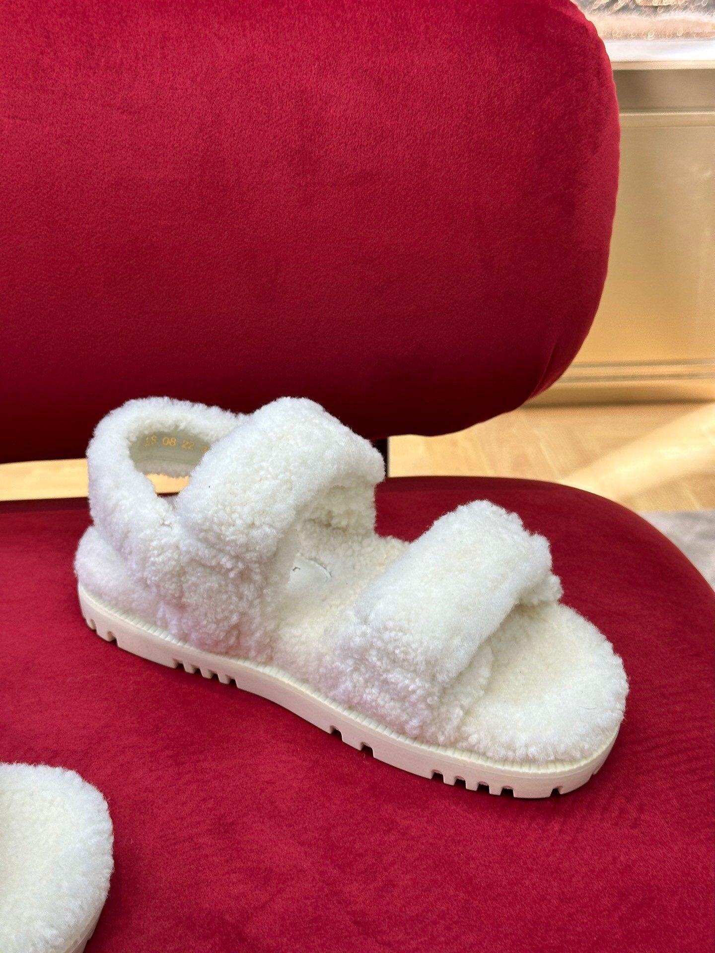 Dior Dioract Sandals In White Shearling