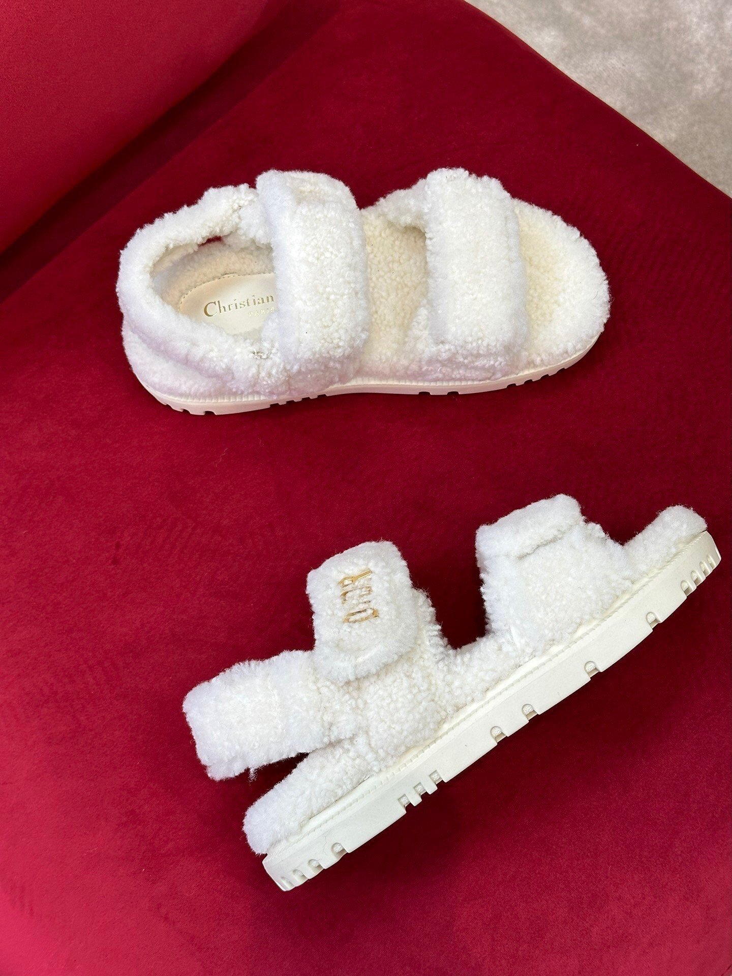 Dior Dioract Sandals In White Shearling