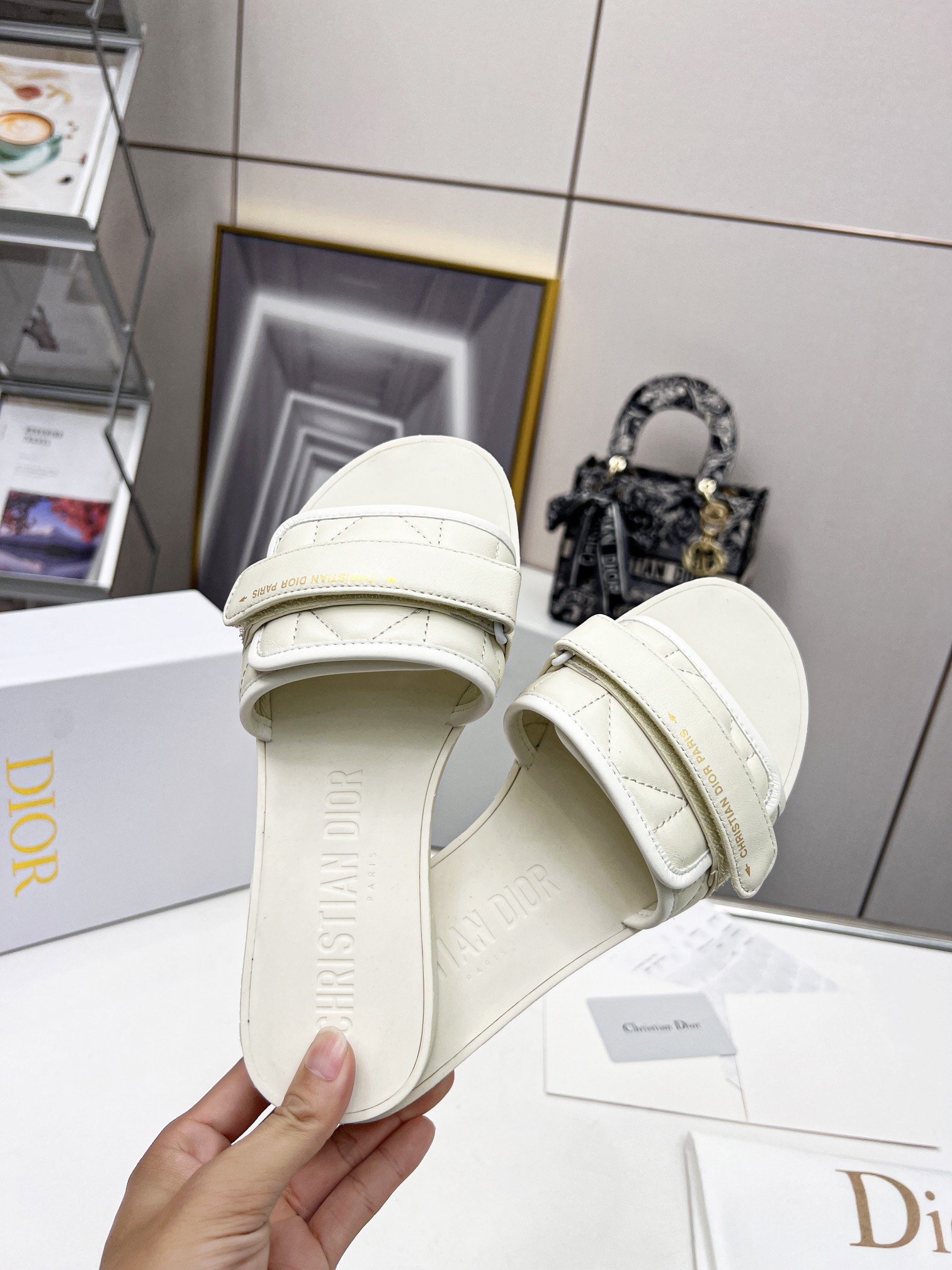 Dior Dio(r)evolution Slide Sandals In White Calfskin