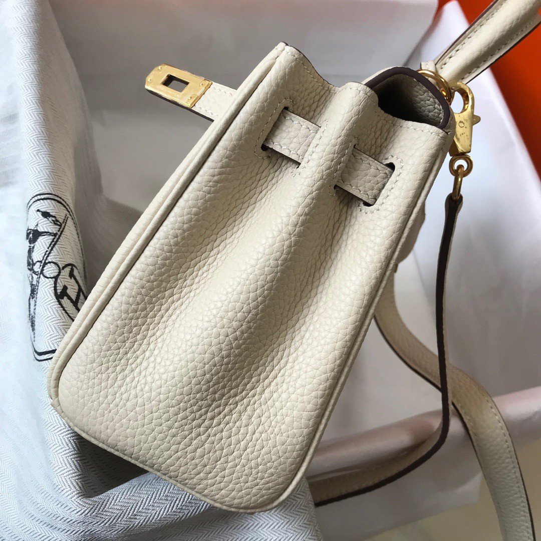 Hermes Kelly 20cm Bag In Craie Clemence Leather GHW