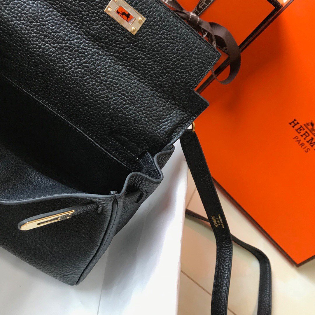 Hermes Kelly 20cm Bag In Black Clemence Leather GHW