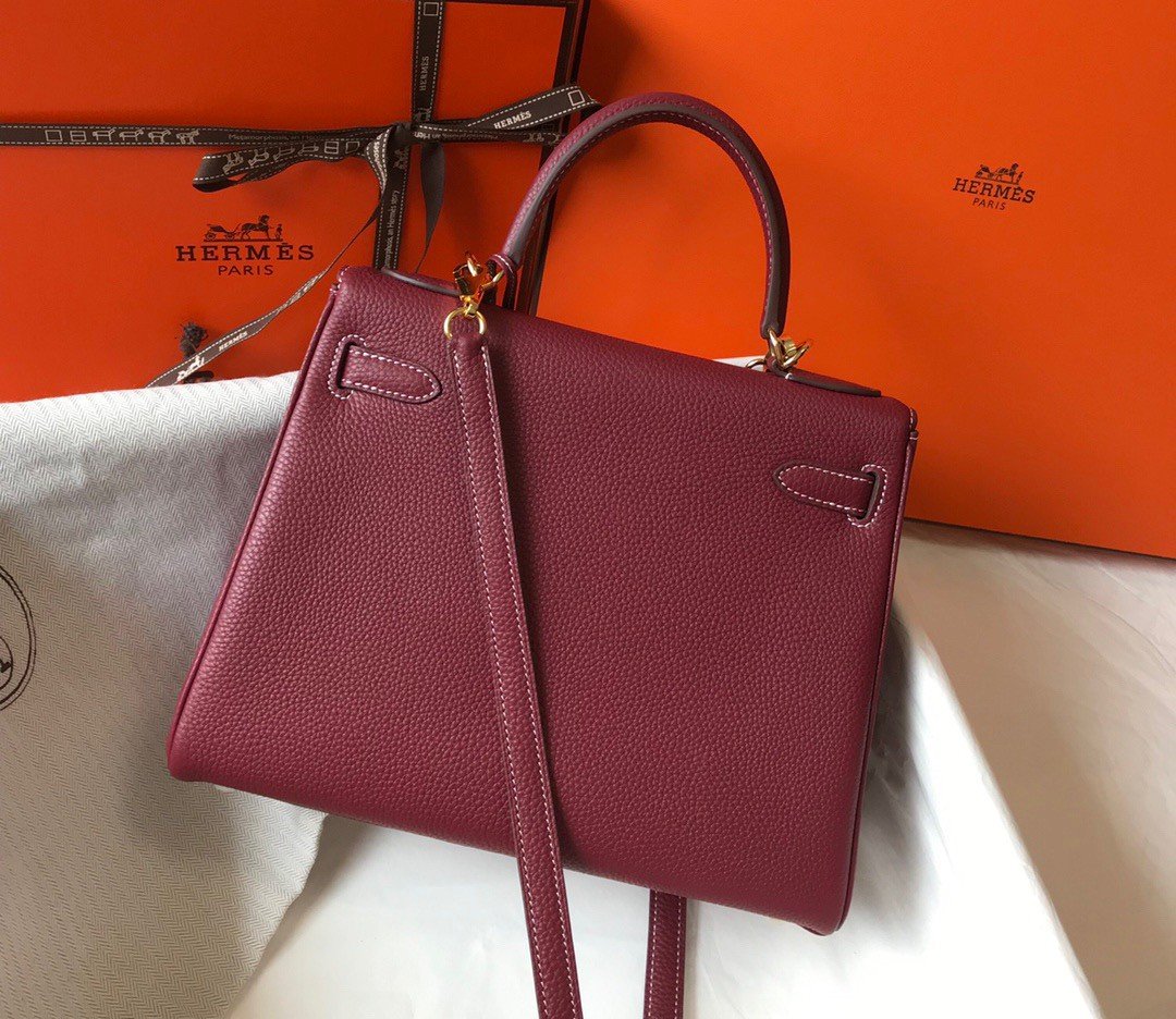 Hermes Kelly 28cm Retourne Bag in Bordeaux Clemence Leather GHW